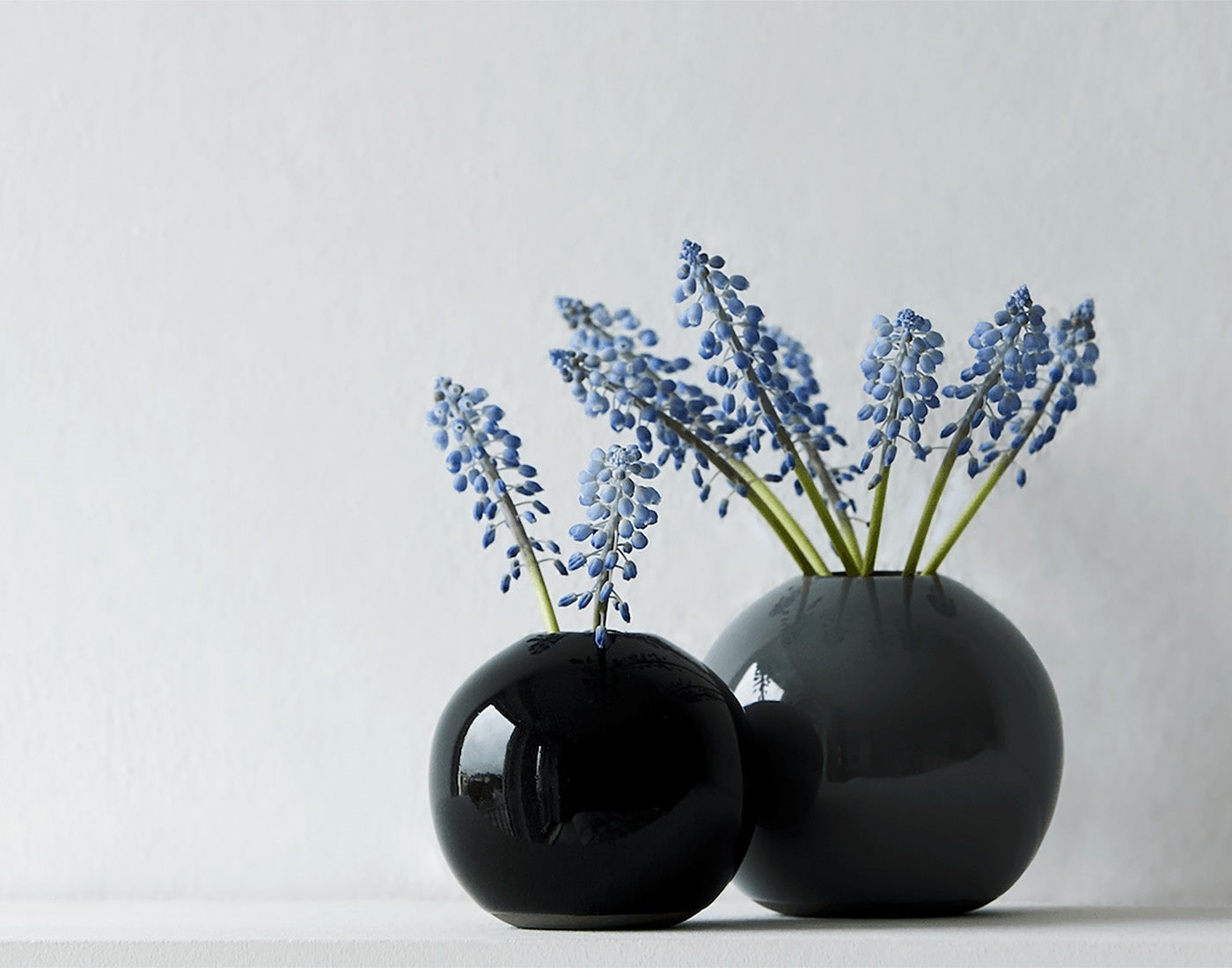 Blumenvase Dunkel mit Hyazinthen