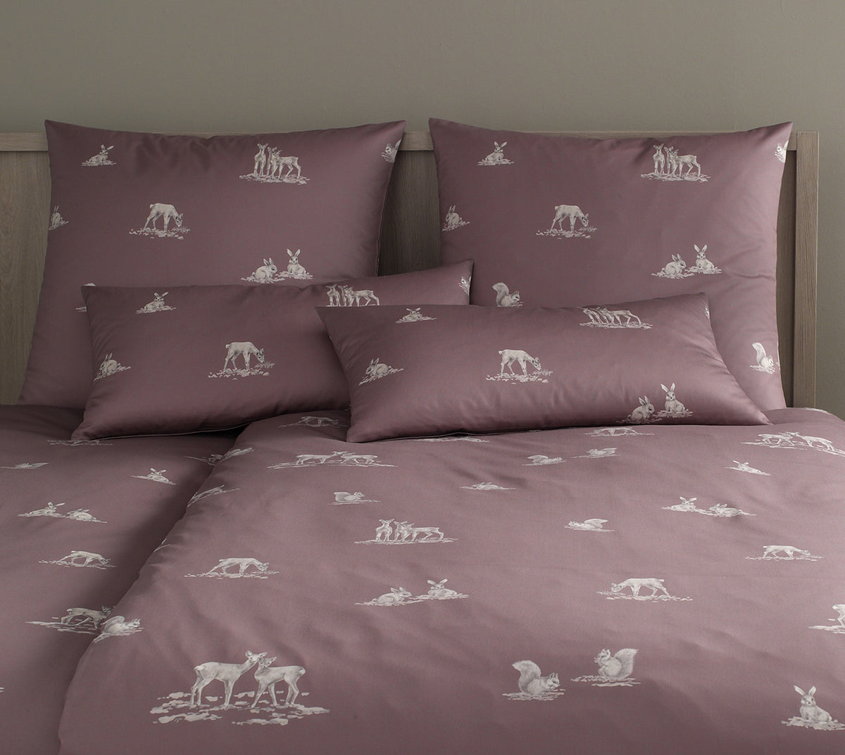 Satin Bettwäsche Likeable in Mauve Freisteller Waldtiere #farbe_Mauve