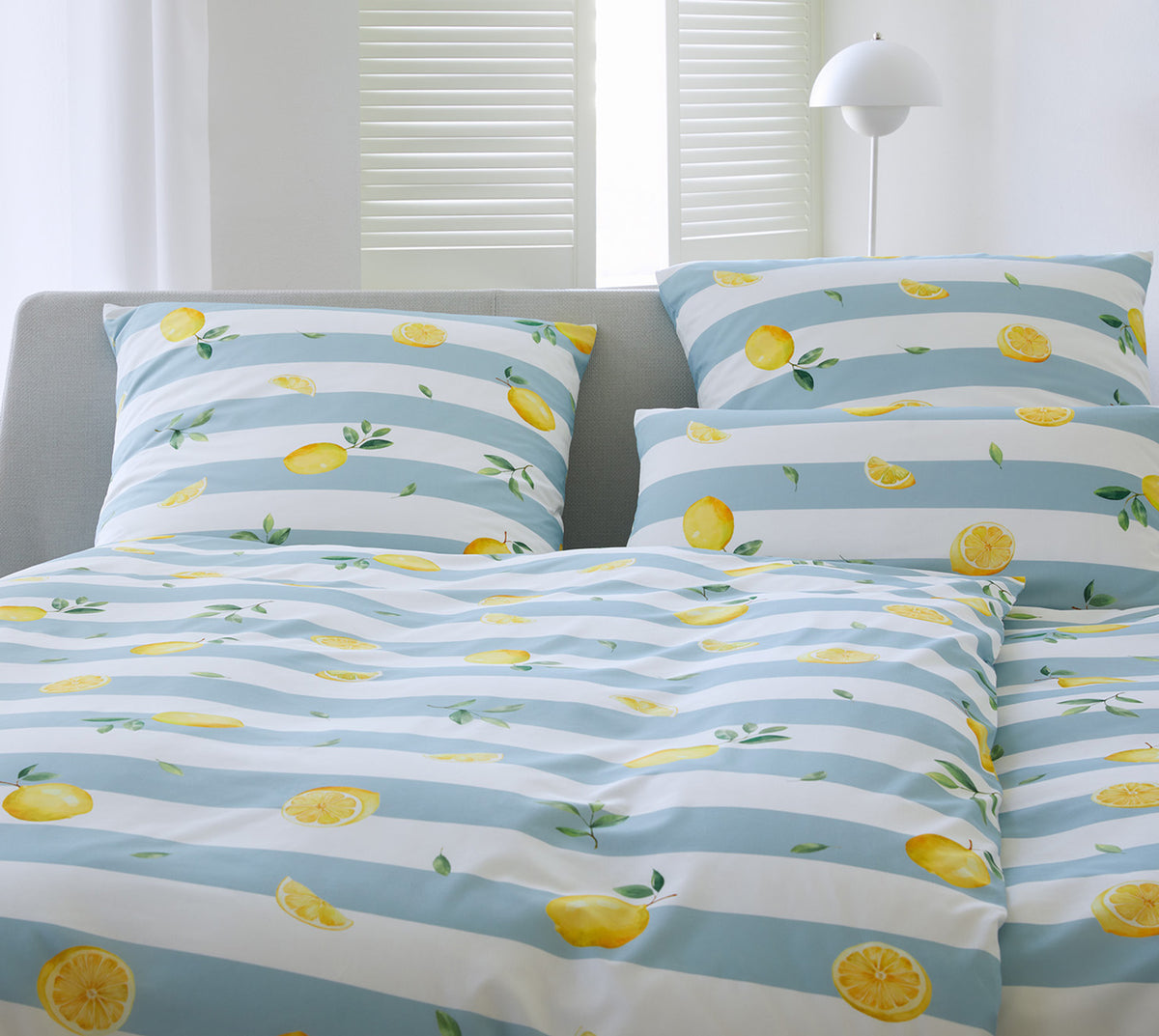 Mako Batist Bettwäsche Lemon Wasserblau Streifen Limonen Freisteller #farbe_Wasserblau