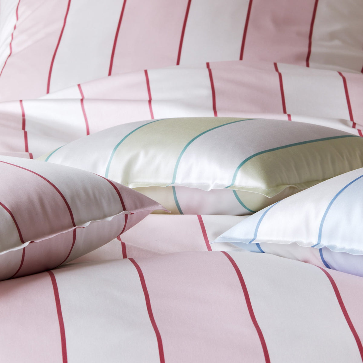 Satin Bettwäsche Levens Streifen Kissenmix 1400x1400