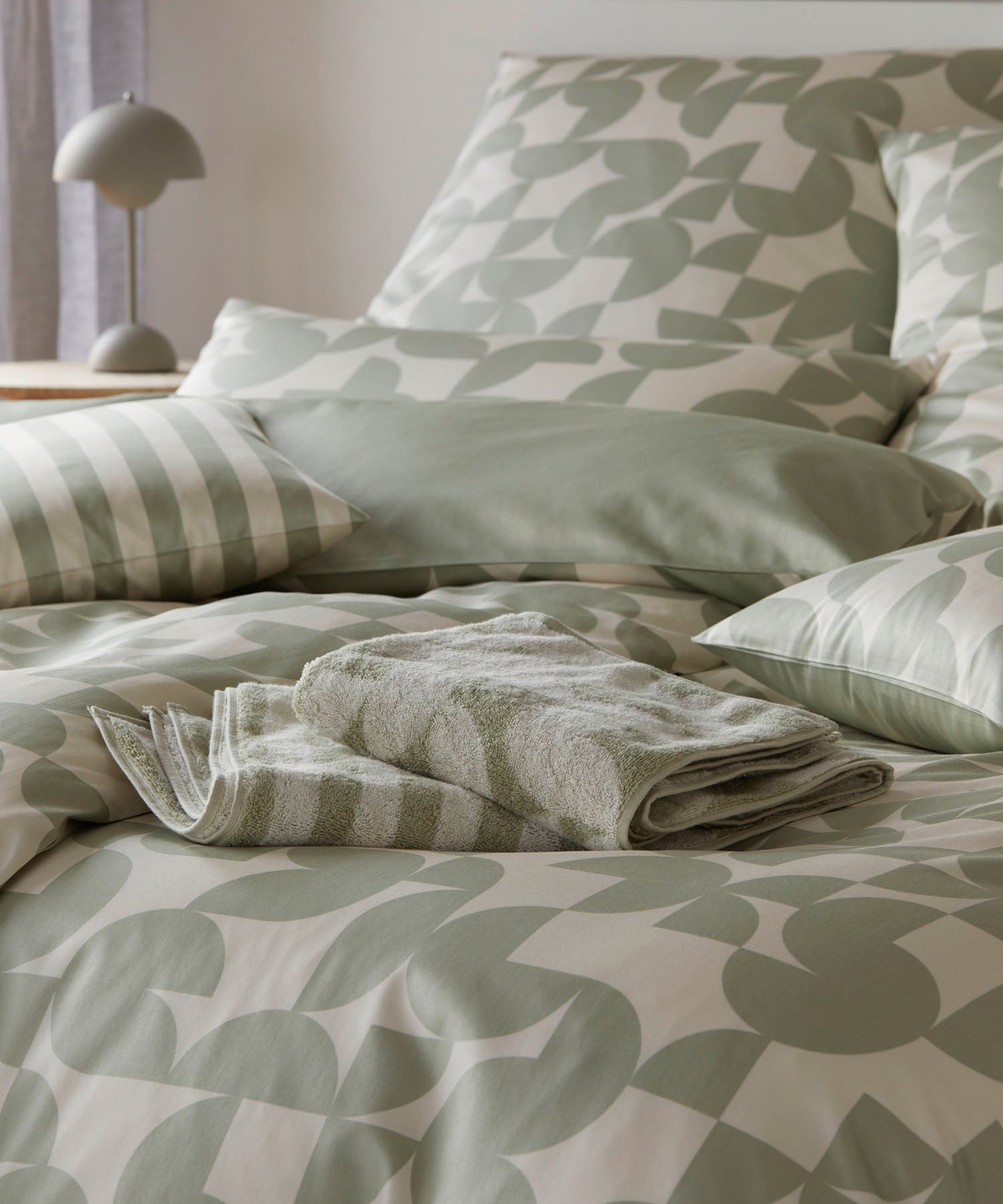 Satin Bettwäsche Studio Grafik Mix Grün