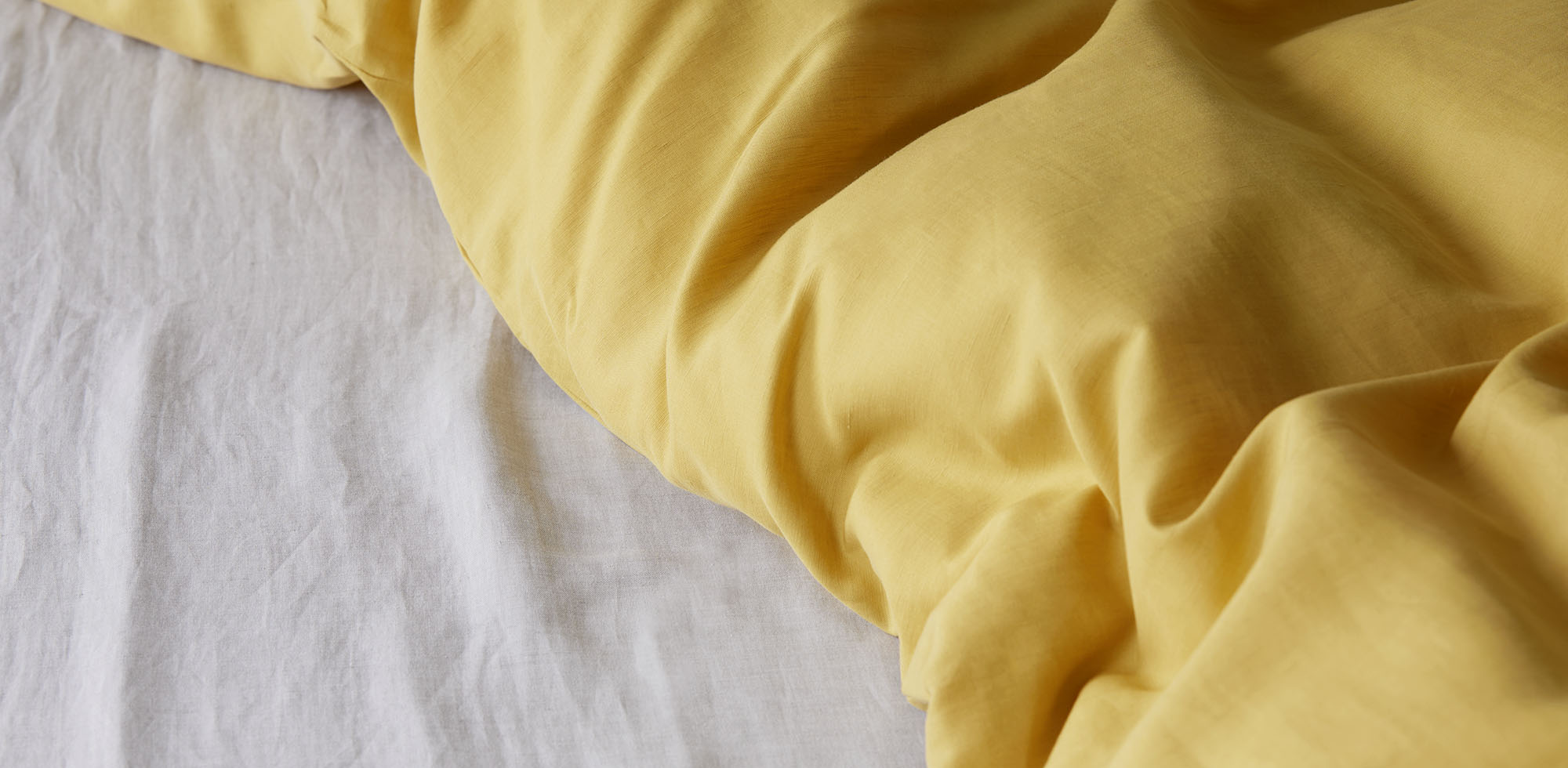 Halbleinen Bettwäsche Breezee Kurkuma Detail