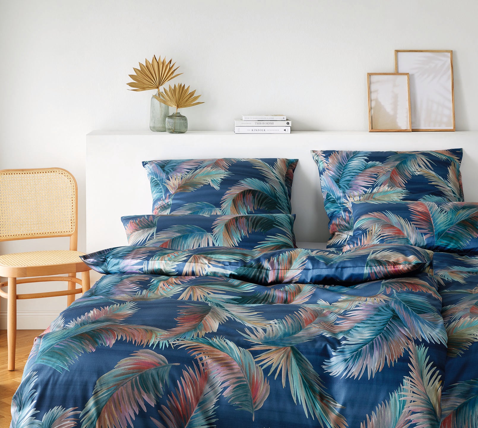 Bambus Satin Bettwäsche Copacabana in Rose Freisteller #farbe_Copacabana Dunkelblau