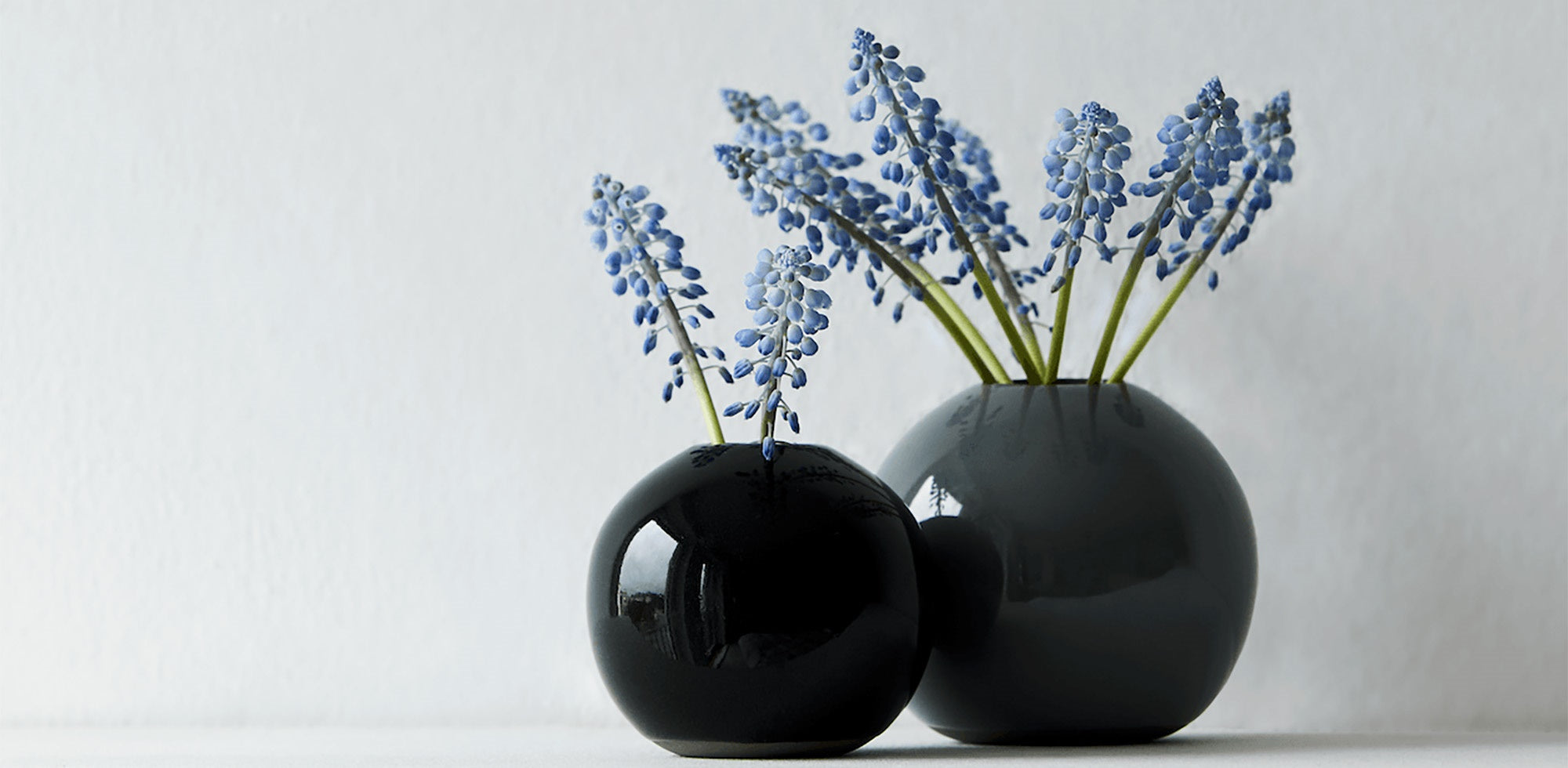 Blumenvase Dunkel mit Hyazinthen