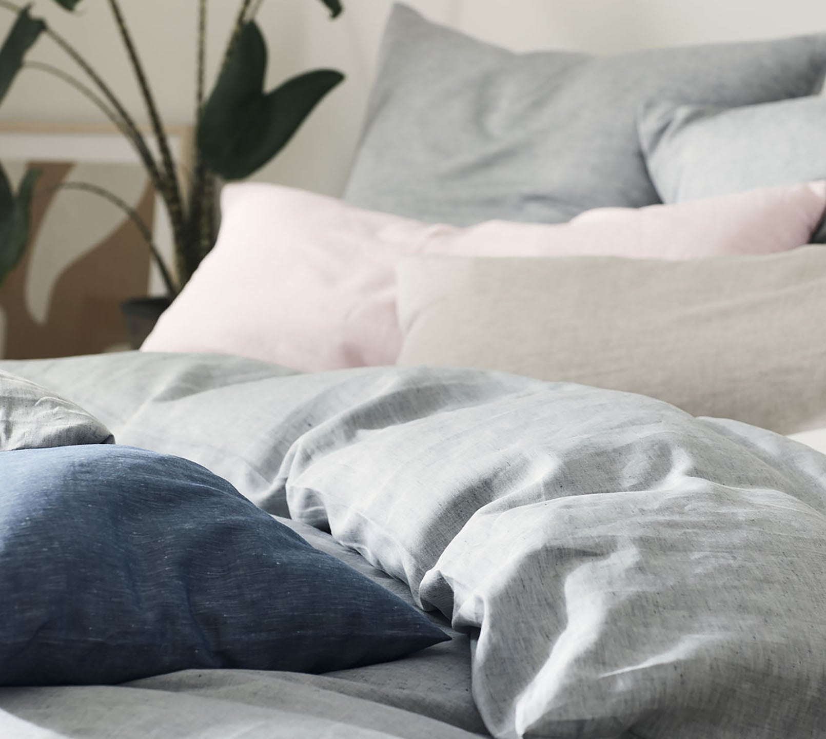 Halbleinen Bettwäsche Breezee in Kreide Hellgrau Kissen #farbe_Breezee Hellgrau