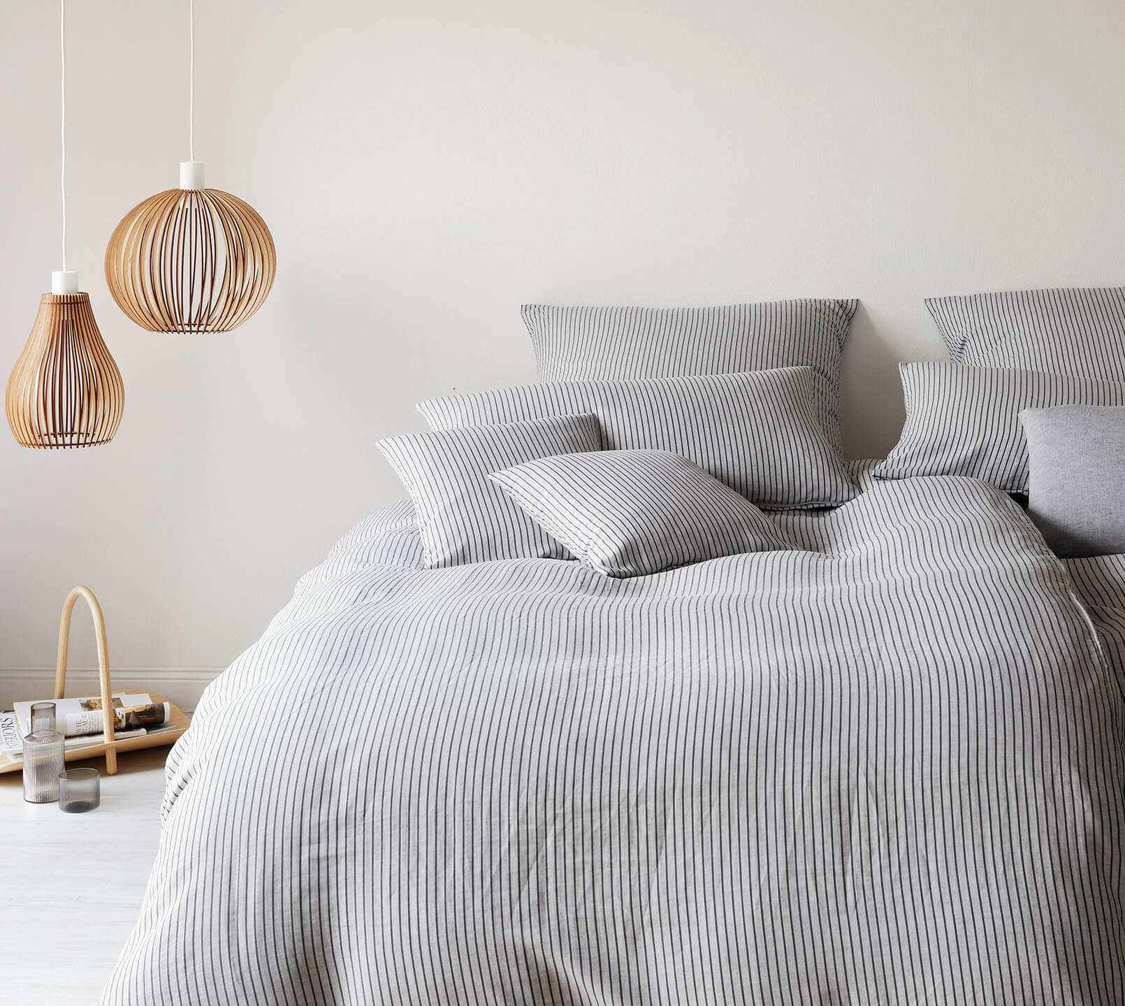 Halbleinen Bettwäsche Cozy in Hellgrau Streifen Schlafzimmer #farbe_Cozy Hellgrau