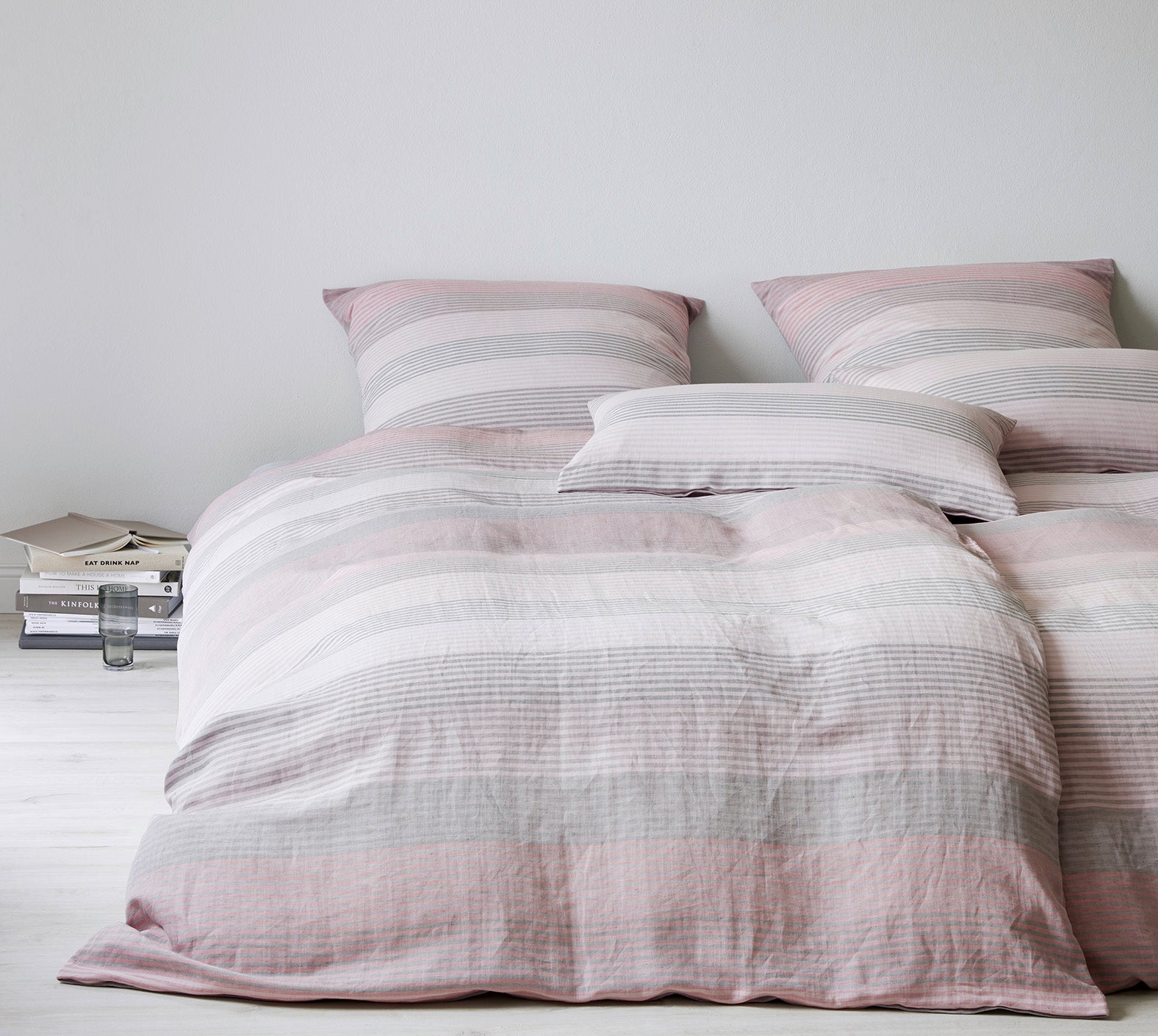 Halbleinen Bettwäsche Fjord in Beere Rot Streifen Schlafzimmer #farbe_Beere gestreift