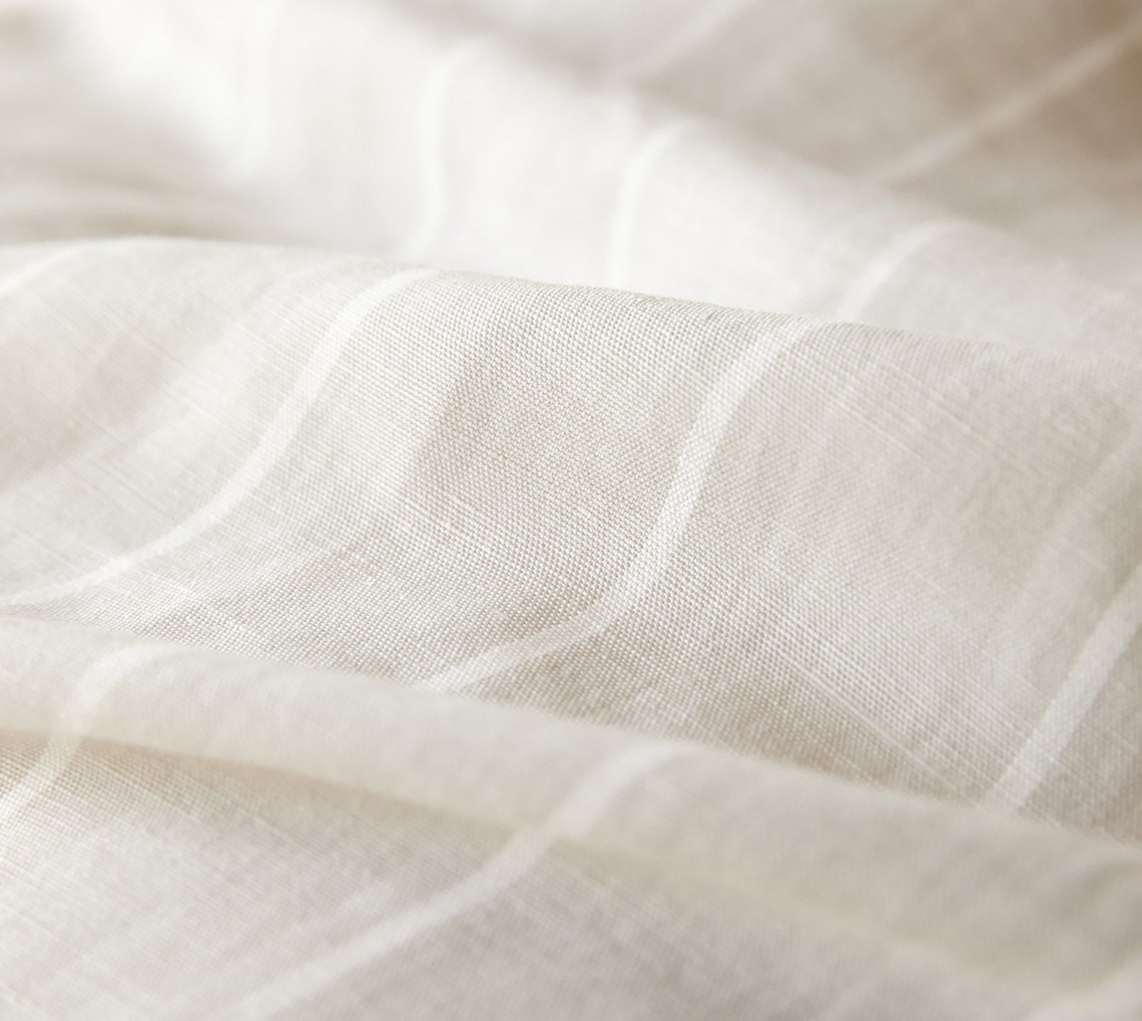 Halbleinen Bettwäsche Humble in Sand Streifen Material #farbe_Humble Sand