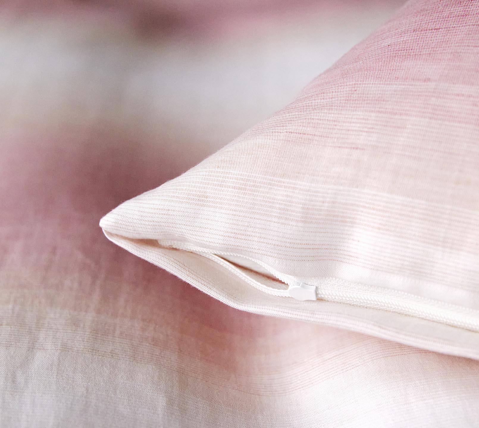 Halbleinen Bettwäsche Layer in Wassermelone Farbverlauf Streifen Reißverschluss #farbe_Layer Wassermelone