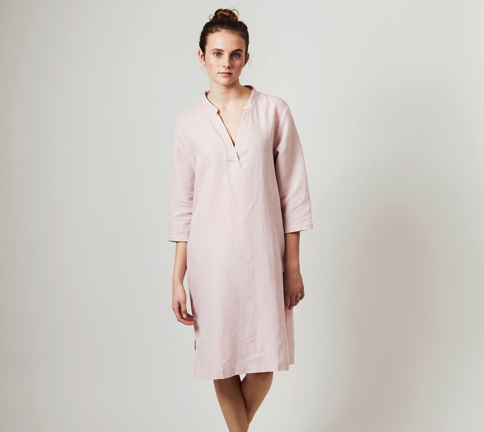 Halbleinen Homewear Tunika Dress in Rose Model