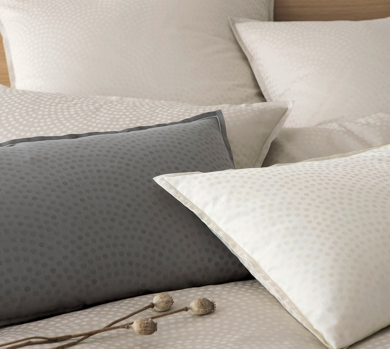 Jacquard Bettwäsche Creme Beige Kissen von elegante #farbe_Creme