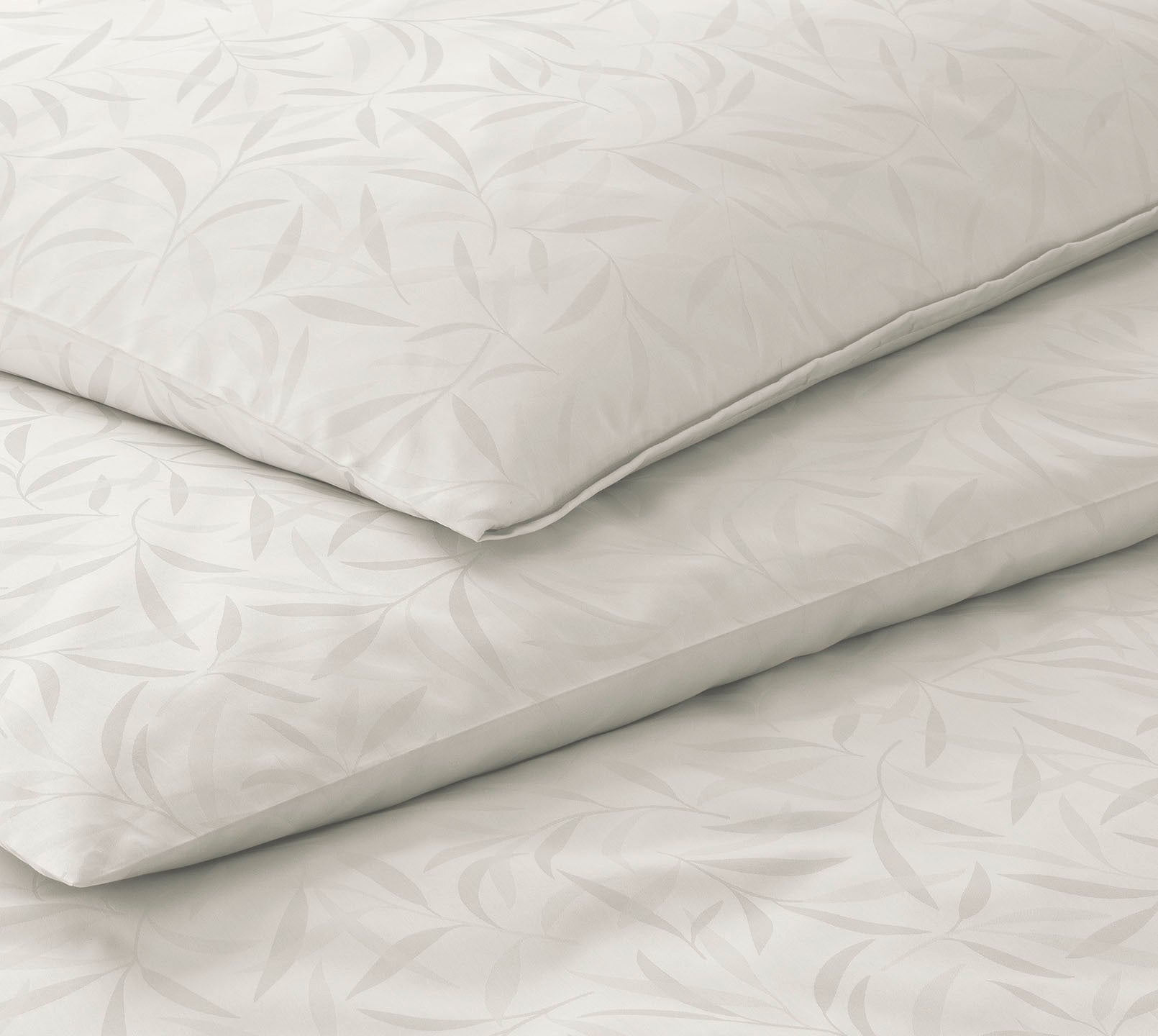 Jacquard Bettwaesche Muriel in Beige Blaetter Freisteller #farbe_Natur