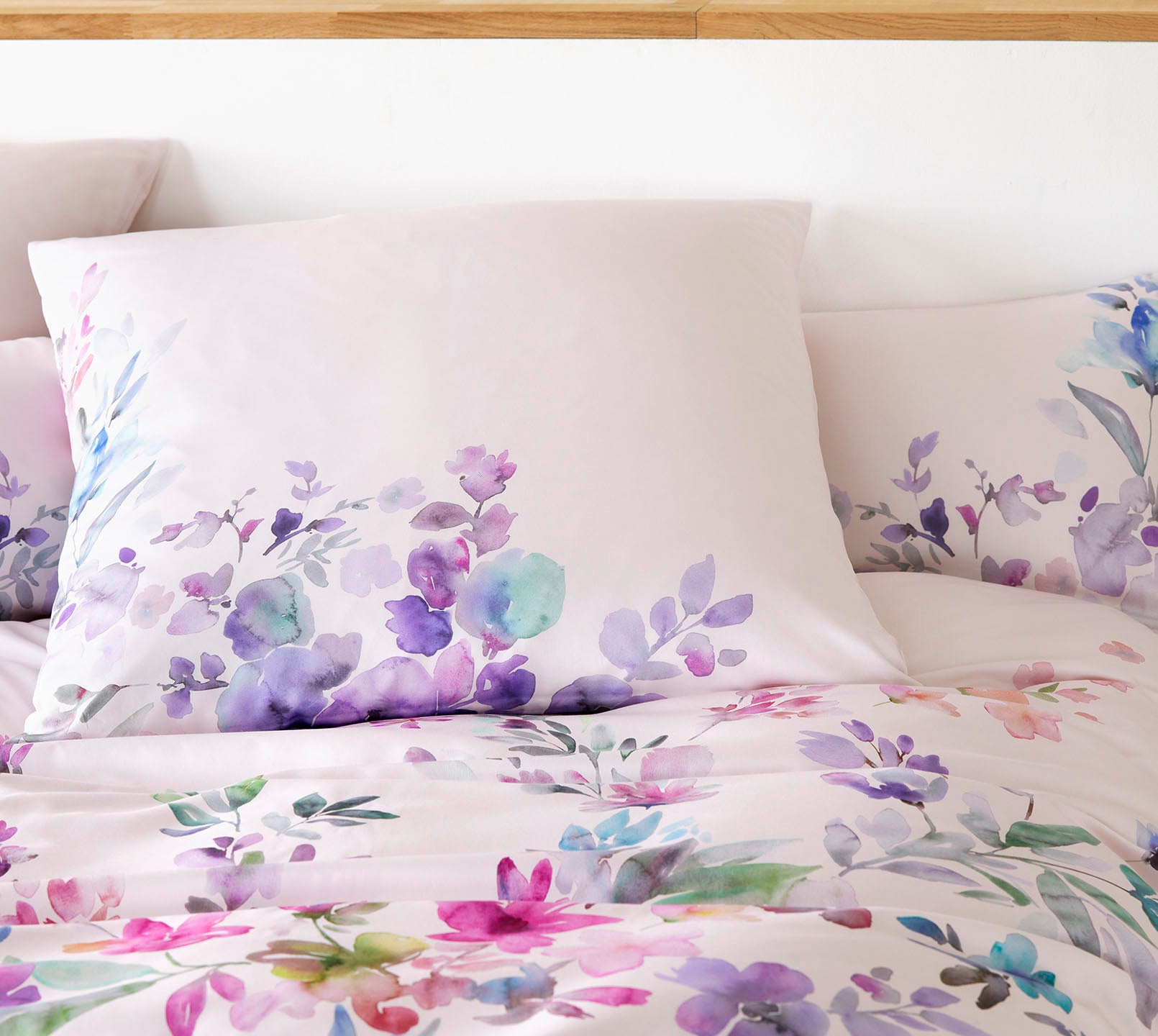 Jersey Bettwaesche Amazing Jersey in Pastell Blumen Detail 2 #farbe_Pastell Rose