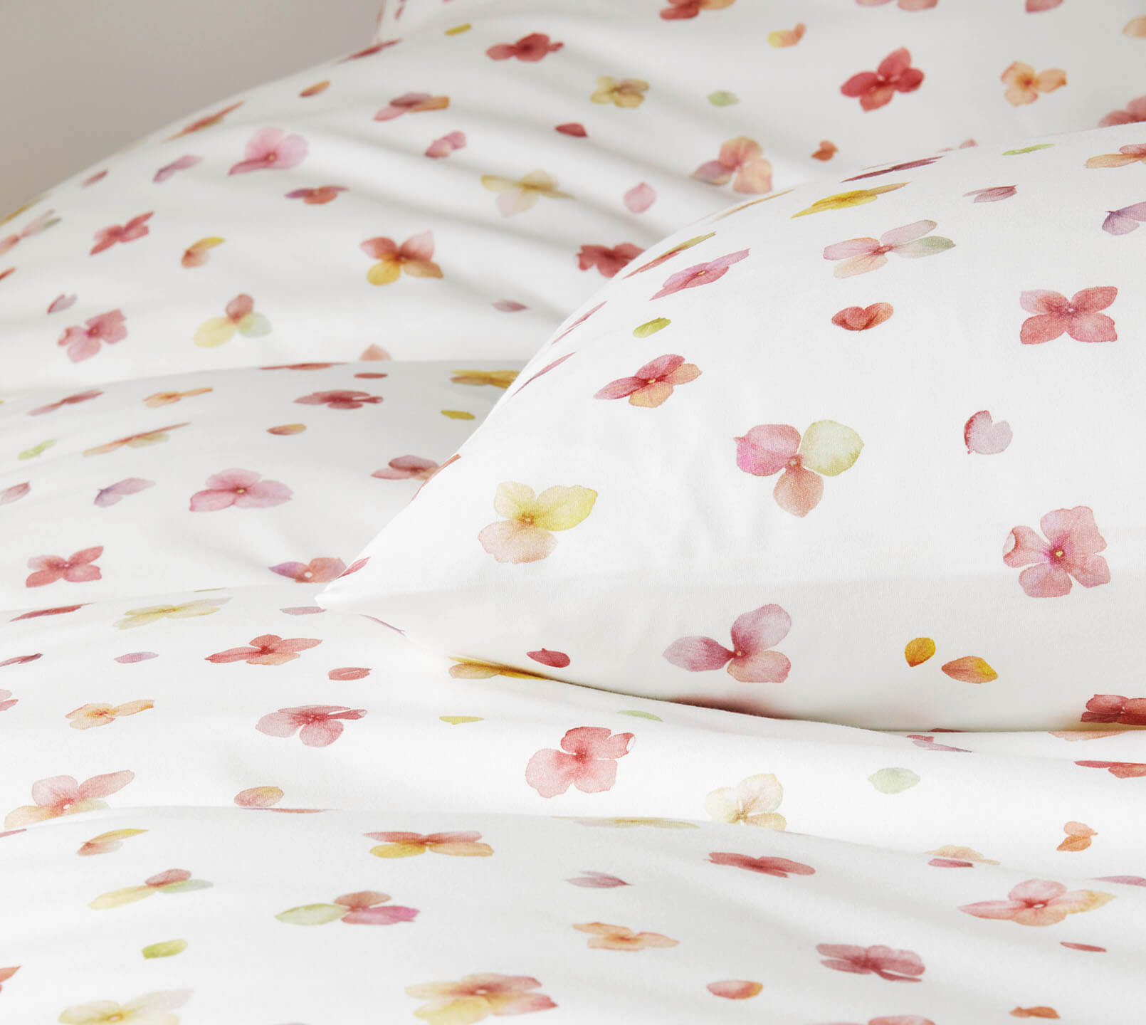 Jersey Bettwäsche Petals in Rosarot Blüten Detail #farbe_Petals Rosarot