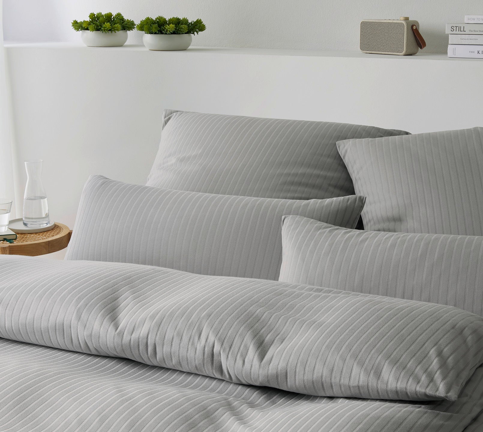 Jersey Bettwaesche Solid Stripe Jersey in Greige Streifen Schlafzimmer #farbe_Solid Stripe Greige