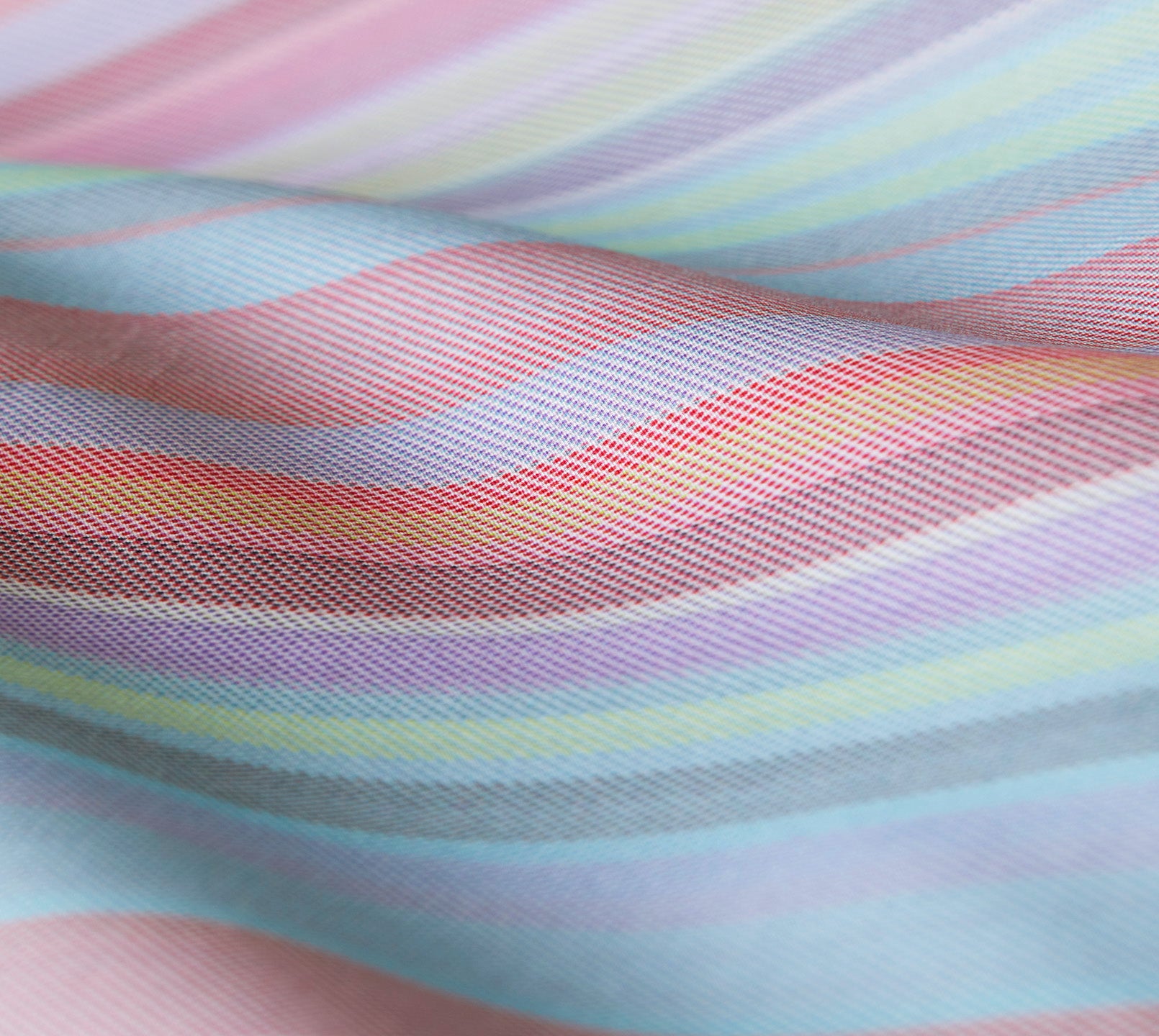 Mako Batist Bettwaesche Facet in Flieder Pink Streifen Detail #farbe_Flieder Pink gestreift