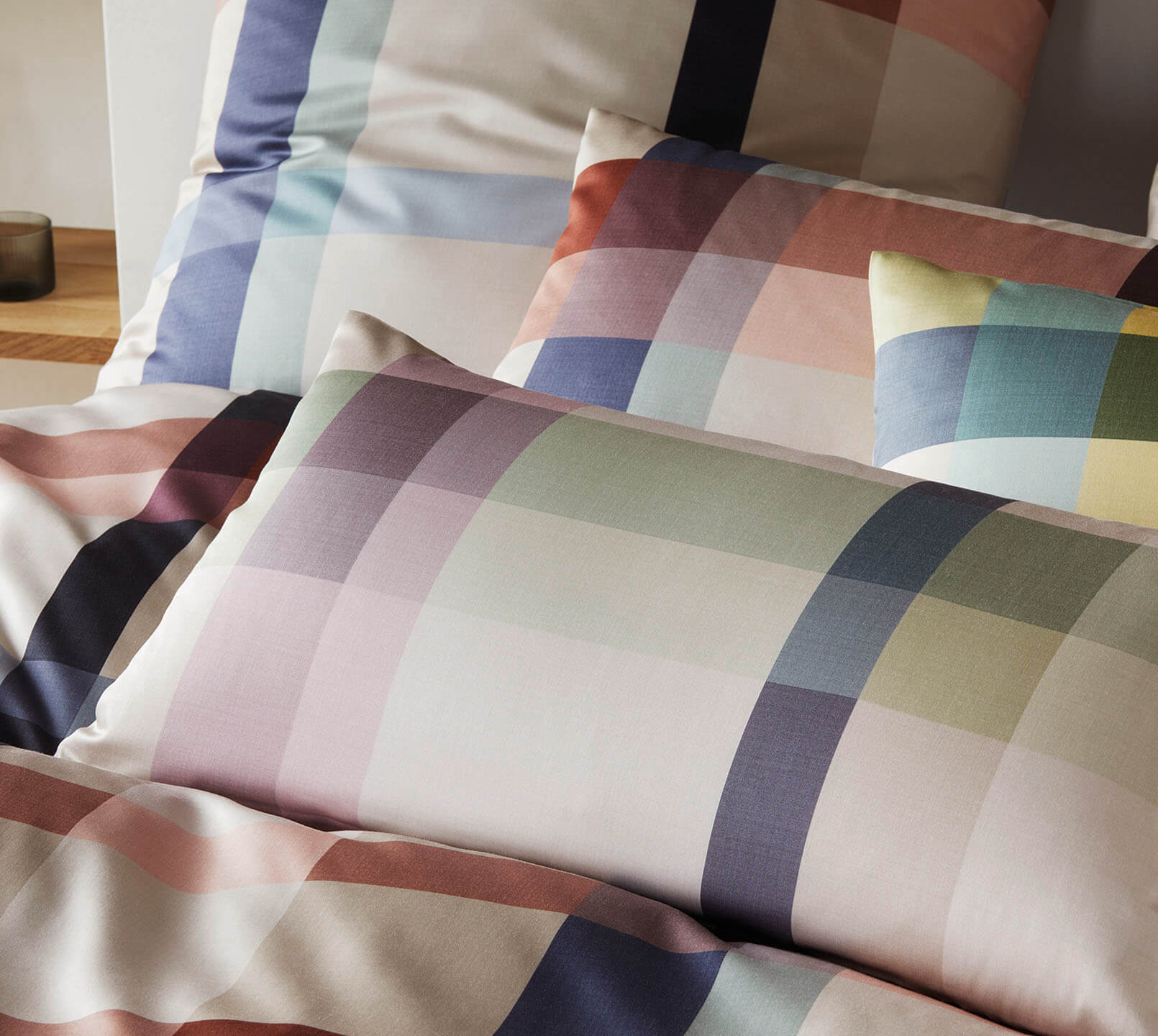 Satin Bettwäsche Carree in Terra Karo Detail #farbe_Carree Terra
