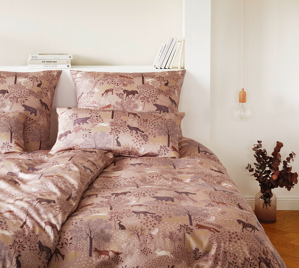 Satin Bettwäsche Dreamland in Rouge Tiermotiv Schlafzimmer #farbe_Dreamland Rouge