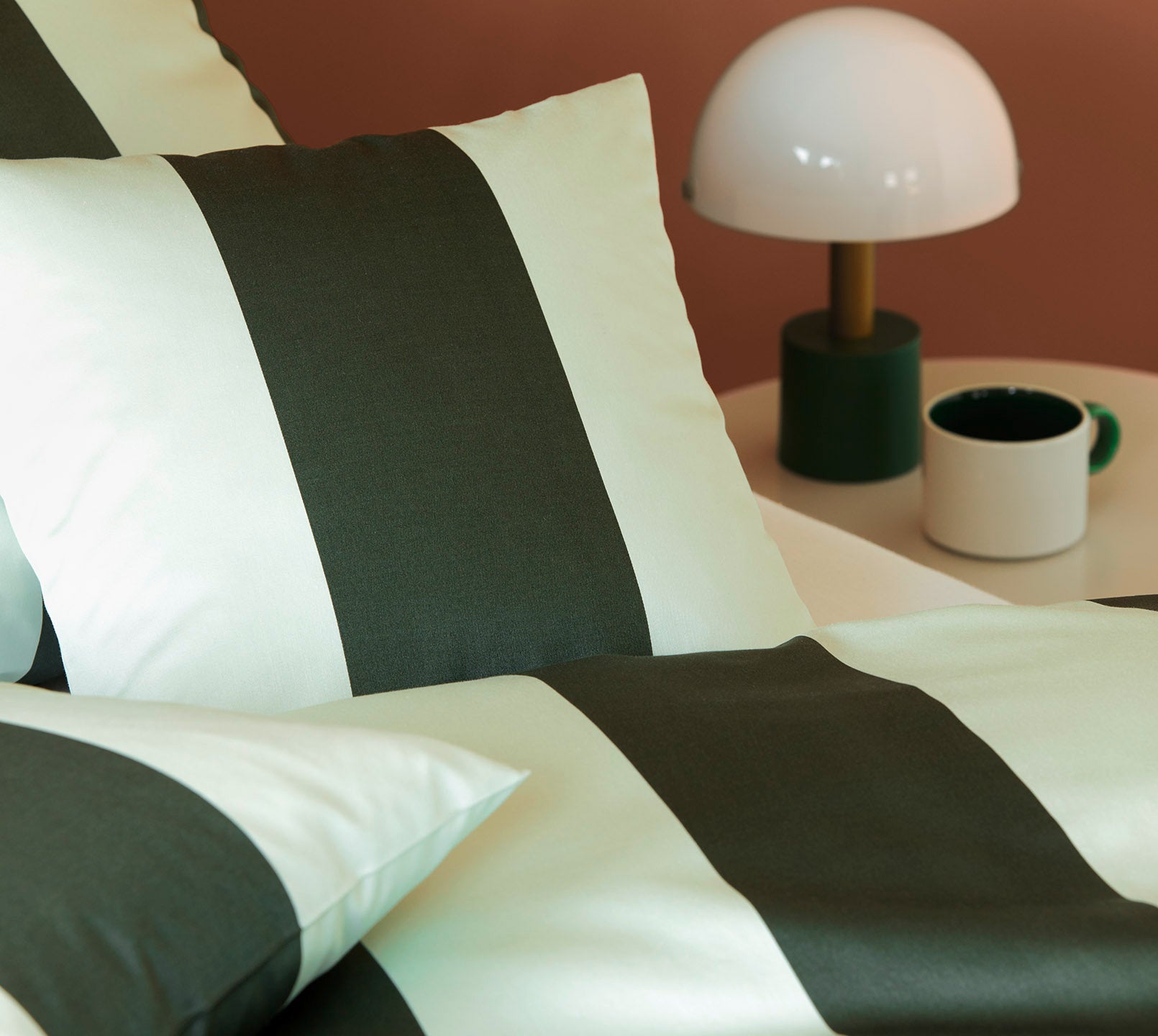 Satin Bettwäsche Duo in Forest Streifen Detail #farbe_Duo Forest