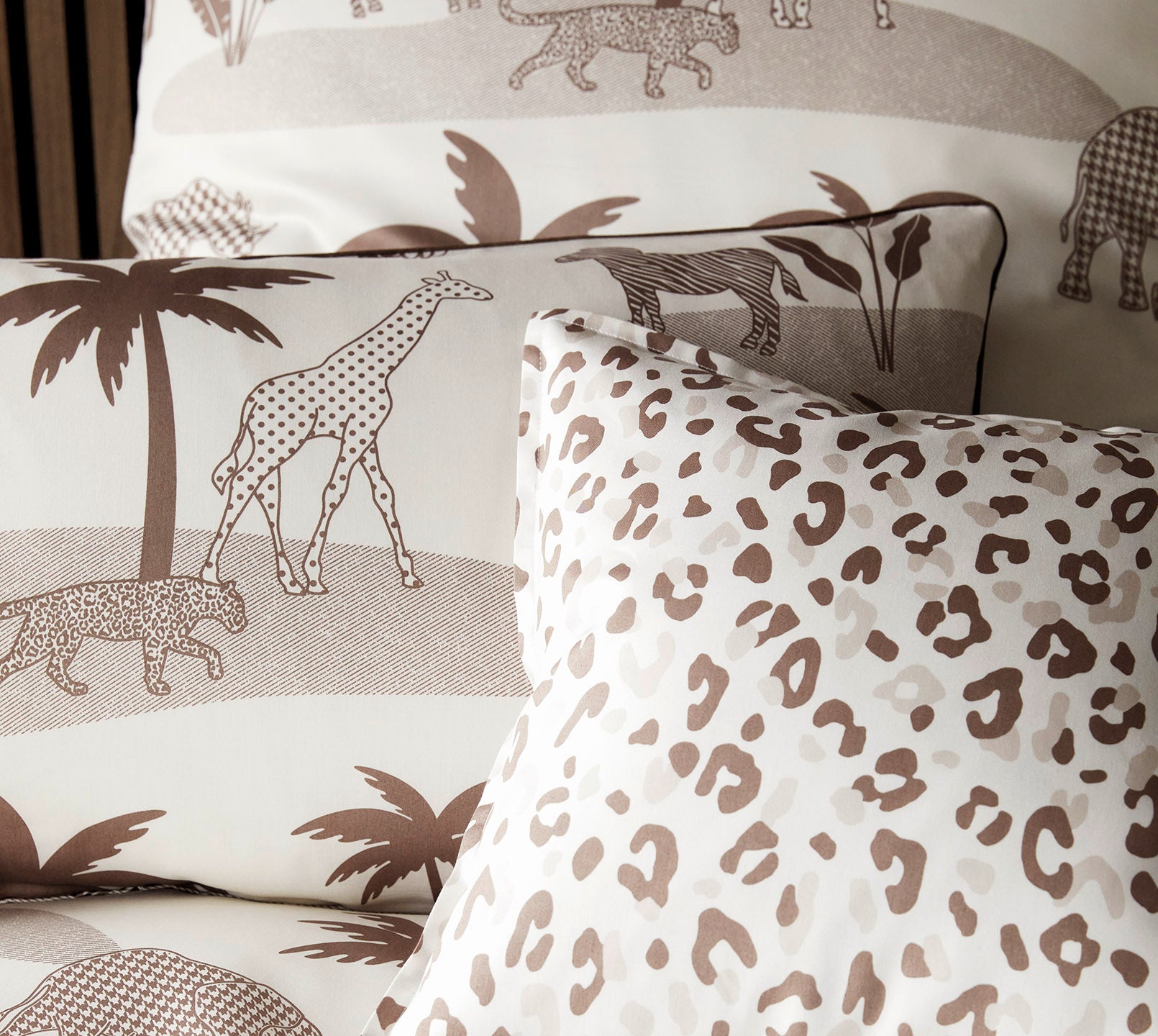 Satin Bettwäsche Jungle Graphic in Savanne Dschungeltiere Kissenmix #farbe_Jungle Graphic Savanne