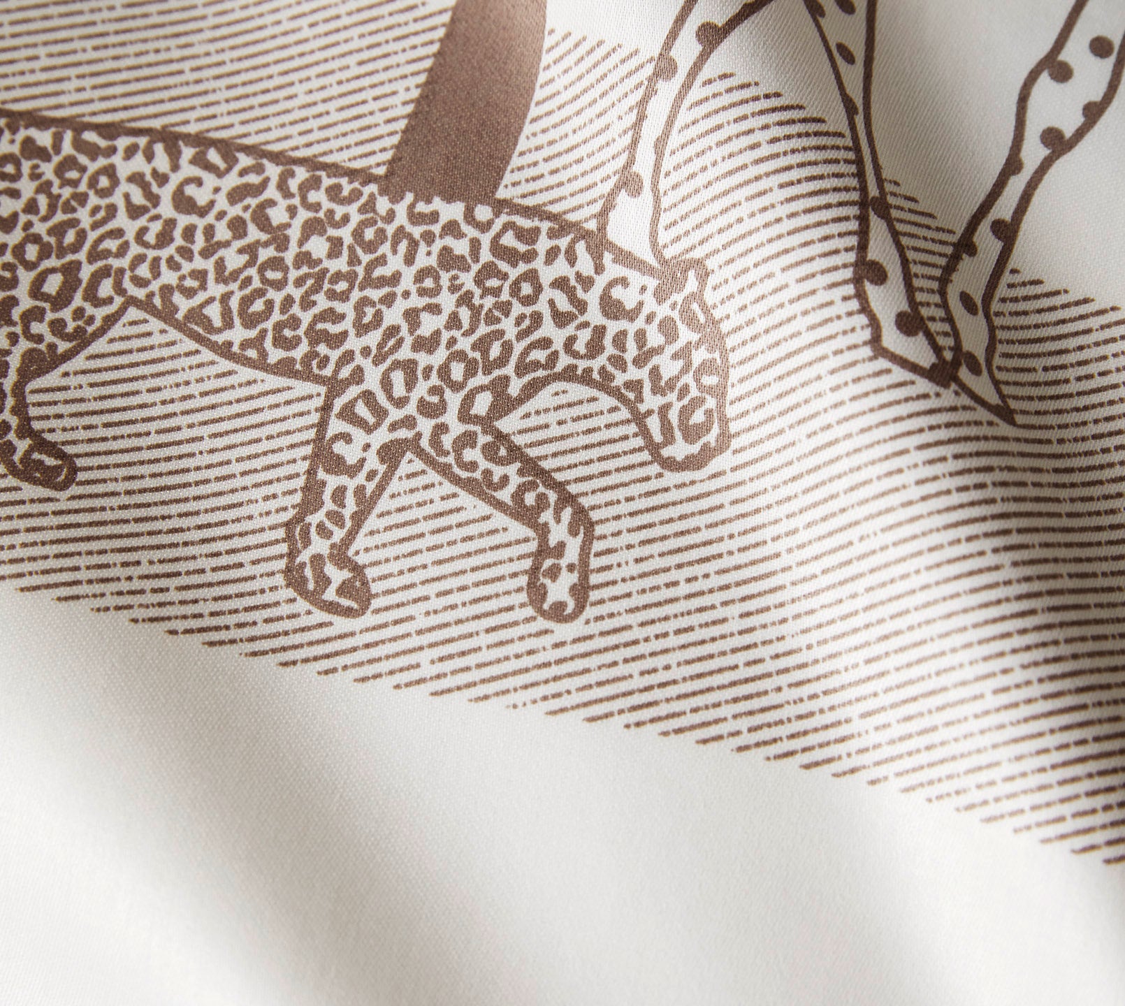 Satin Bettwäsche Jungle Graphic in Savanne Dschungeltiere Material #farbe_Jungle Graphic Savanne