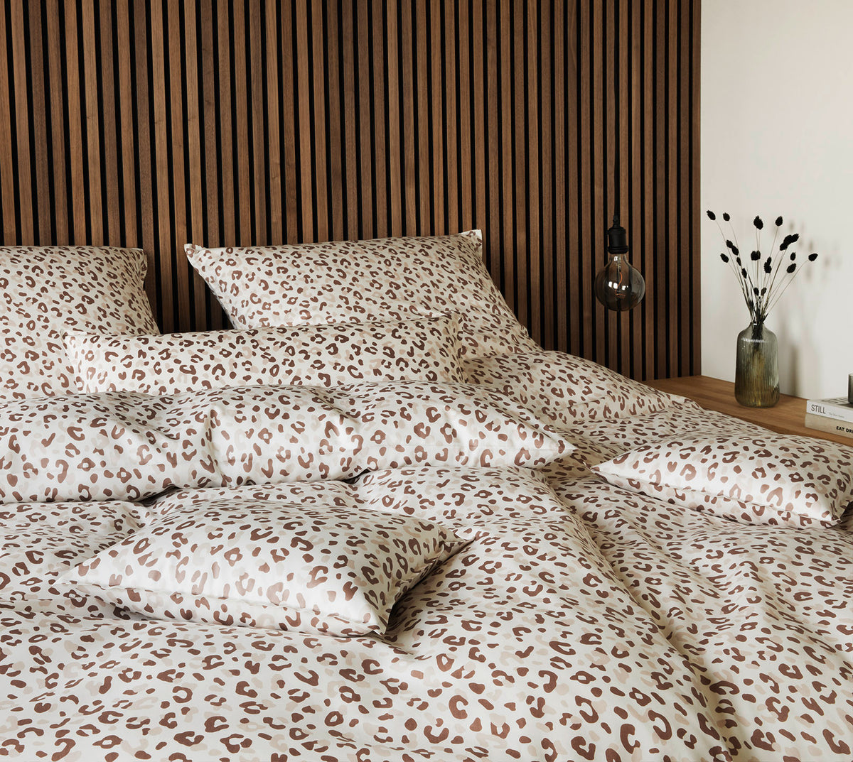 Satin Bettwäsche Leolook in Savanne Leooptik Schlafzimmer #farbe_Leolook Savanne