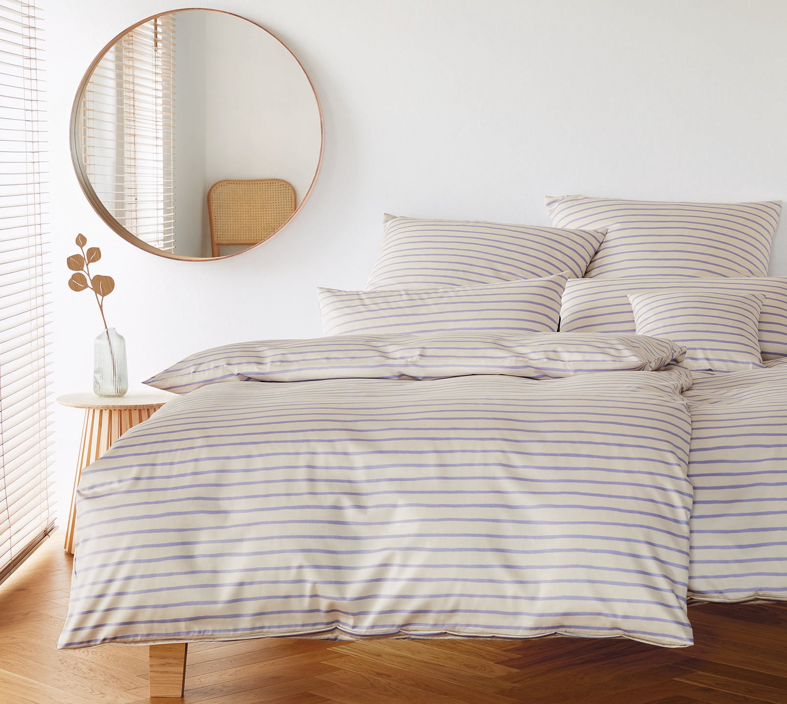 Satin Bettwäsche Lines in Flieder Kreise Schlafzimmer #farbe_Lines Flieder