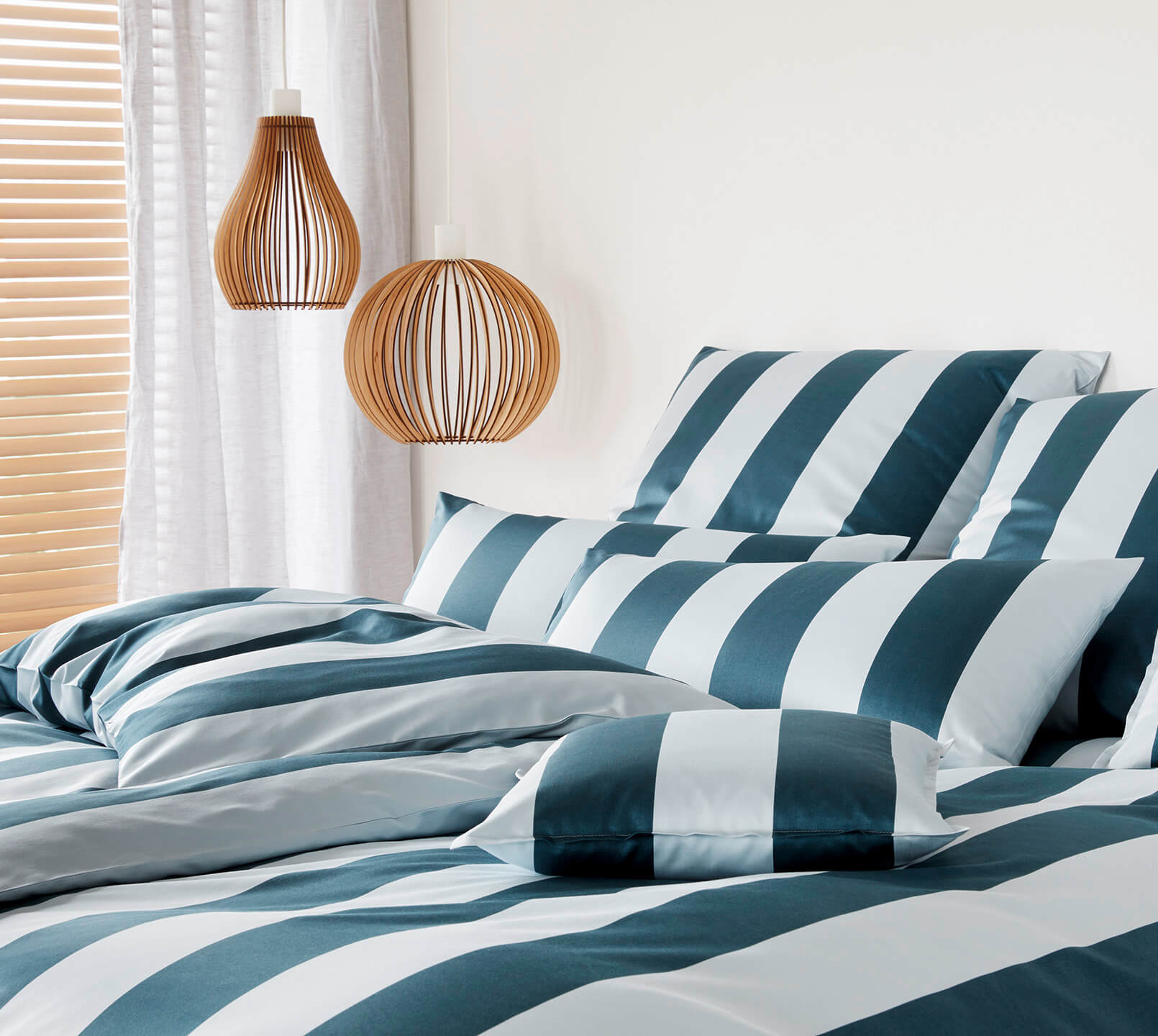 Satin Bettwäsche Night Stripe in Blau Streifen Schlafzimmer #farbe_Night Stripe Blau