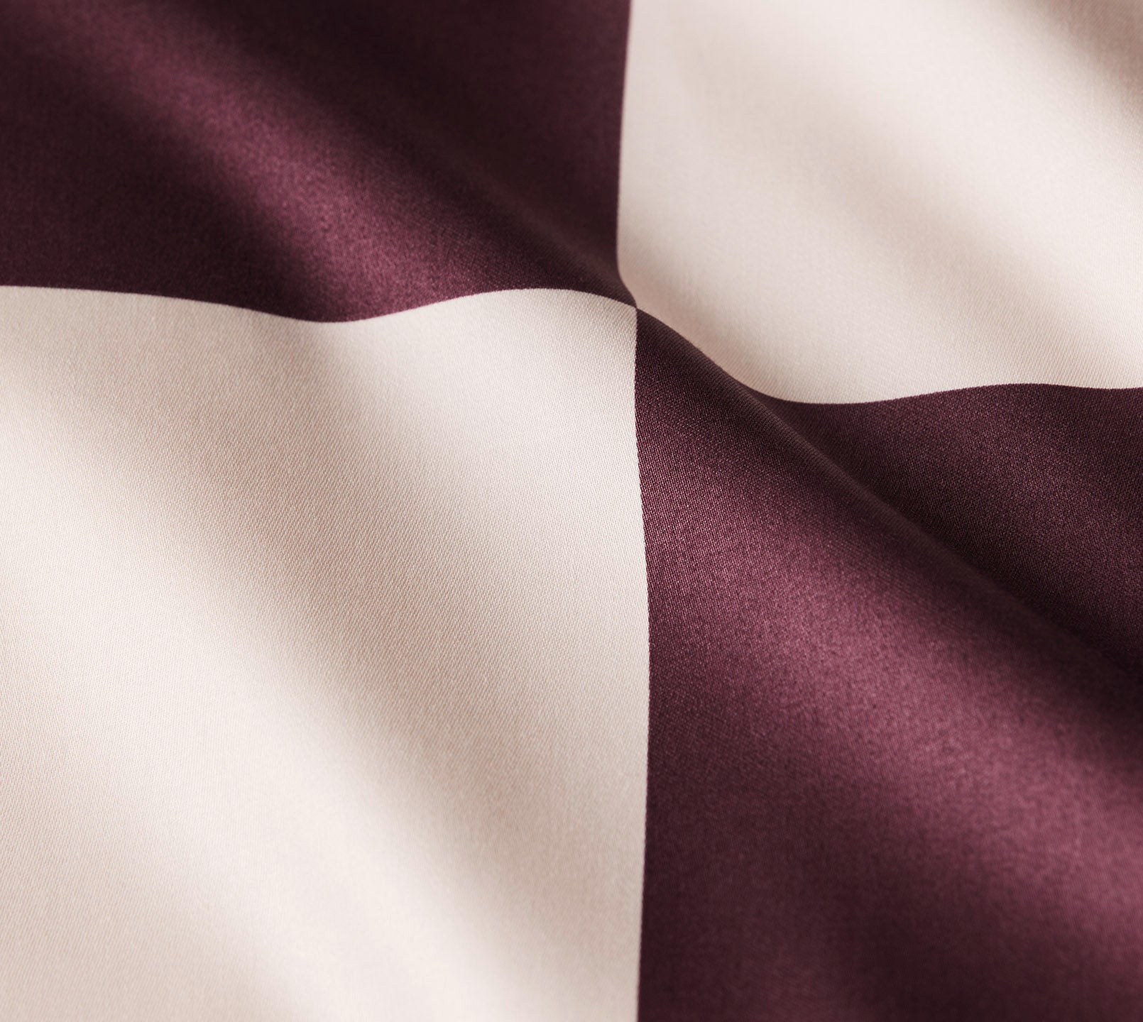 Satin Bettwäsche Plenty in Rosé-Wine Karo Material #farbe_Plenty Rose-Wine