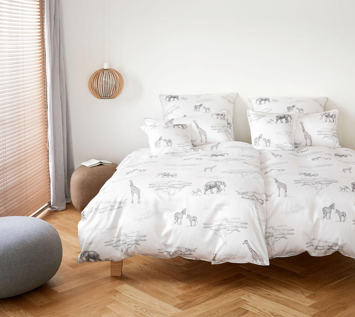 Satin Bettwäsche Sambesi in Beige Tiere Schlafzimmer #farbe_Sambesi Greige