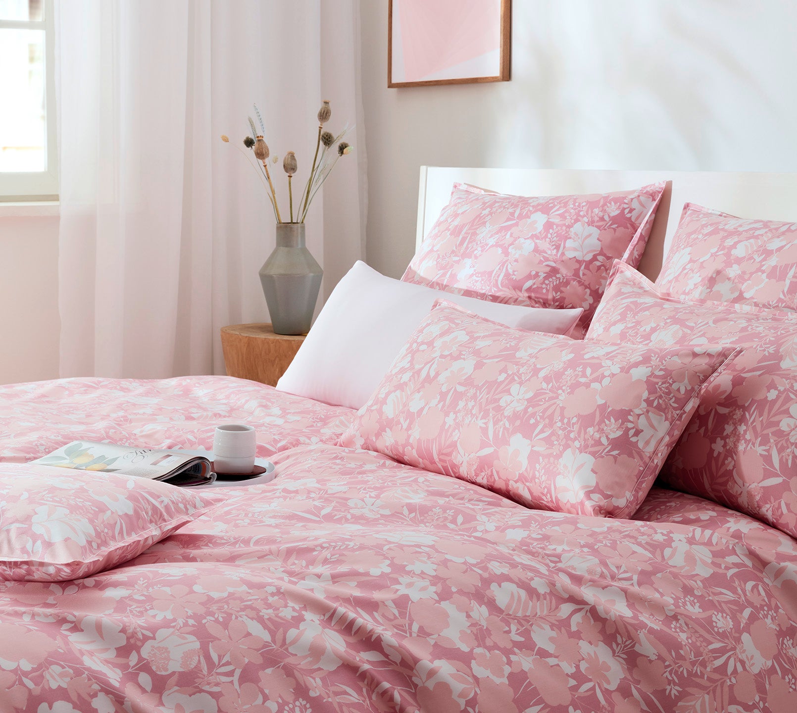 Satin Bettwäsche Shibui in Koralle Blüten Schlafzimmer #farbe_Koralle #farbe_Koralle