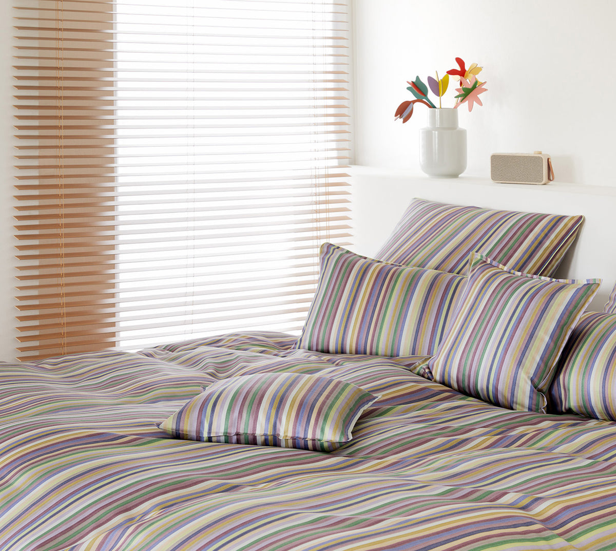 Satin Bettwaesche Side by Side in Gelb Streifen Schlafzimmer #farbe_Licht-Gelb