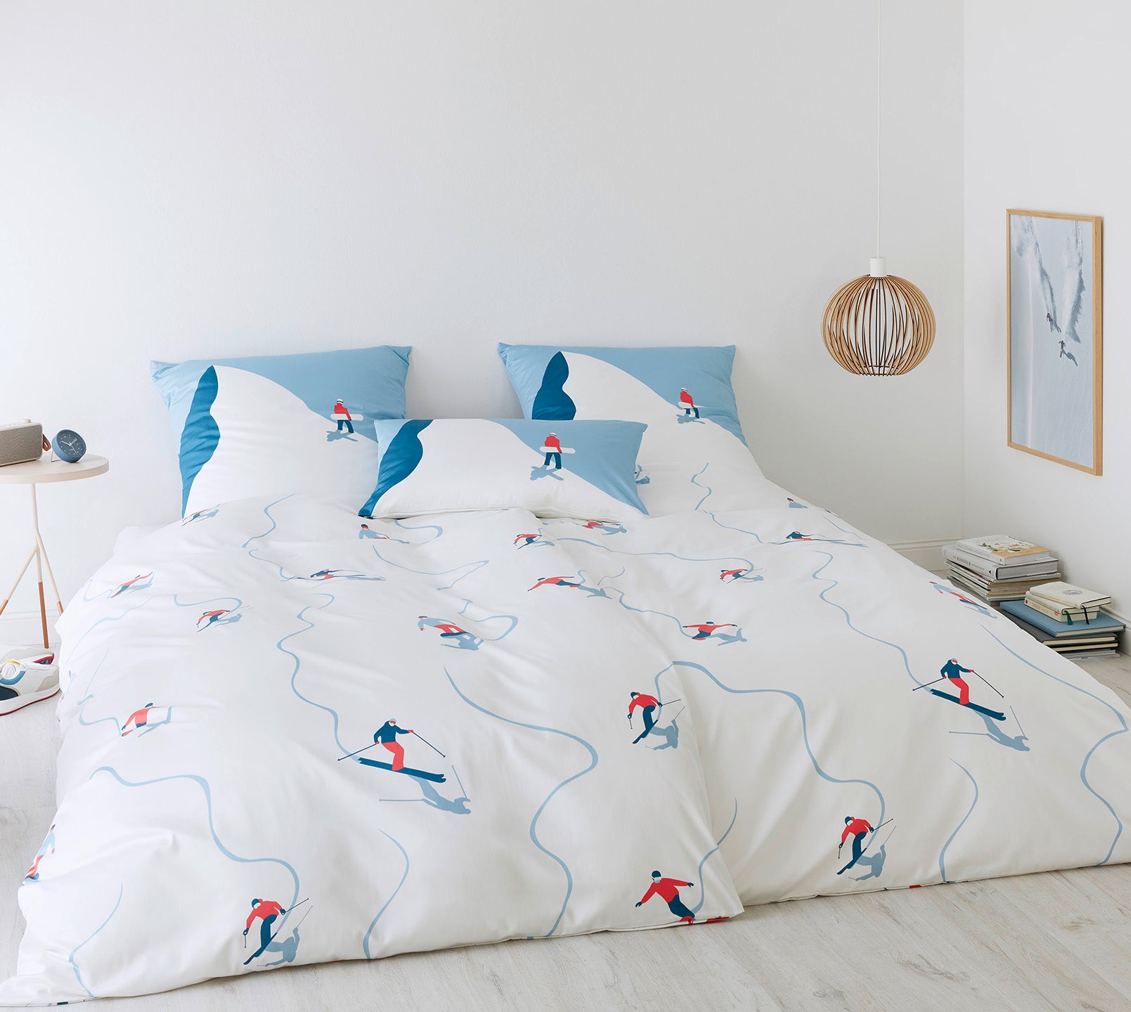 Satin Skifahrer Bettwäsche Joyride in Signal Rot Wintermotiv Schlafzimmer #farbe_Signal Rot