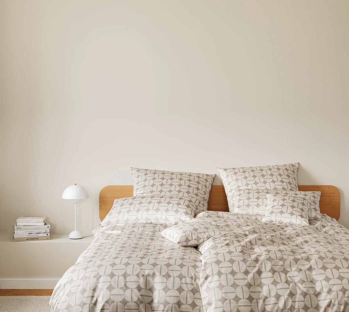 Satin Bettwäsche Soho in Sand Kuller Schlafzimmer #farbe_Soho Sand