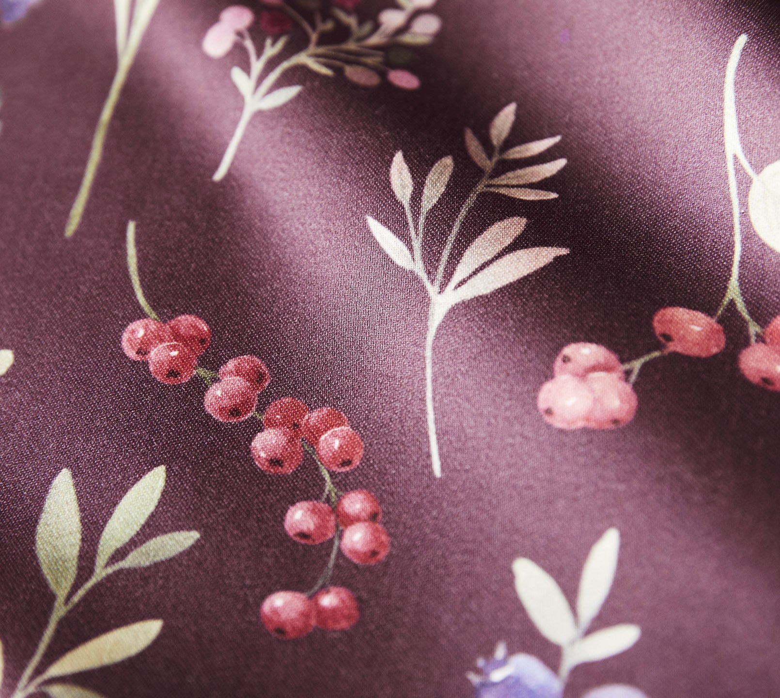 Satin Bettwäsche Sorbet in Beere Blumen Material #farbe_Sorbet Beere