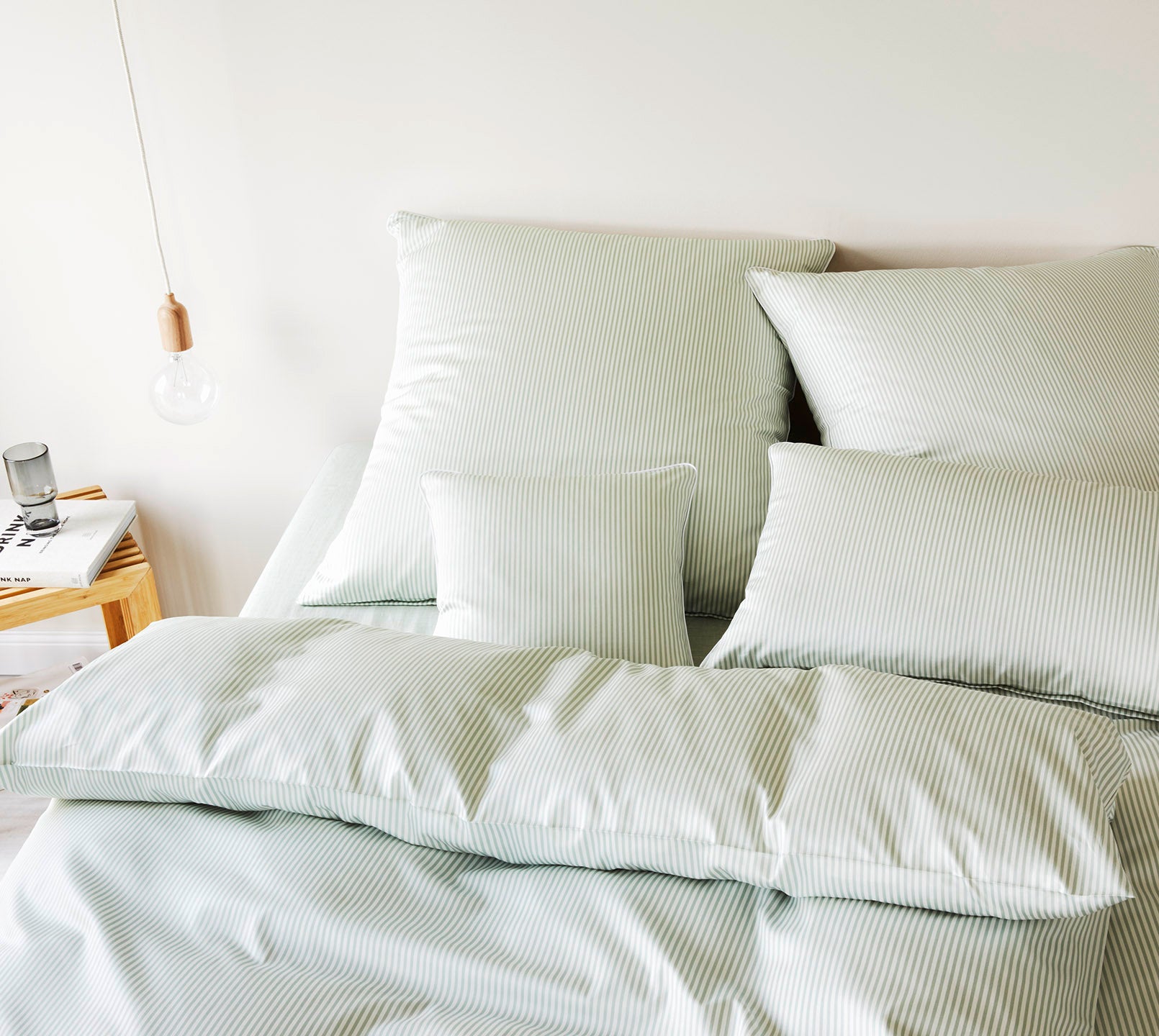 Satin Bettwäsche Hamburger Streifen in Pistazie Streifen Schlafzimmer #farbe_Hamburger Streifen Pistazie