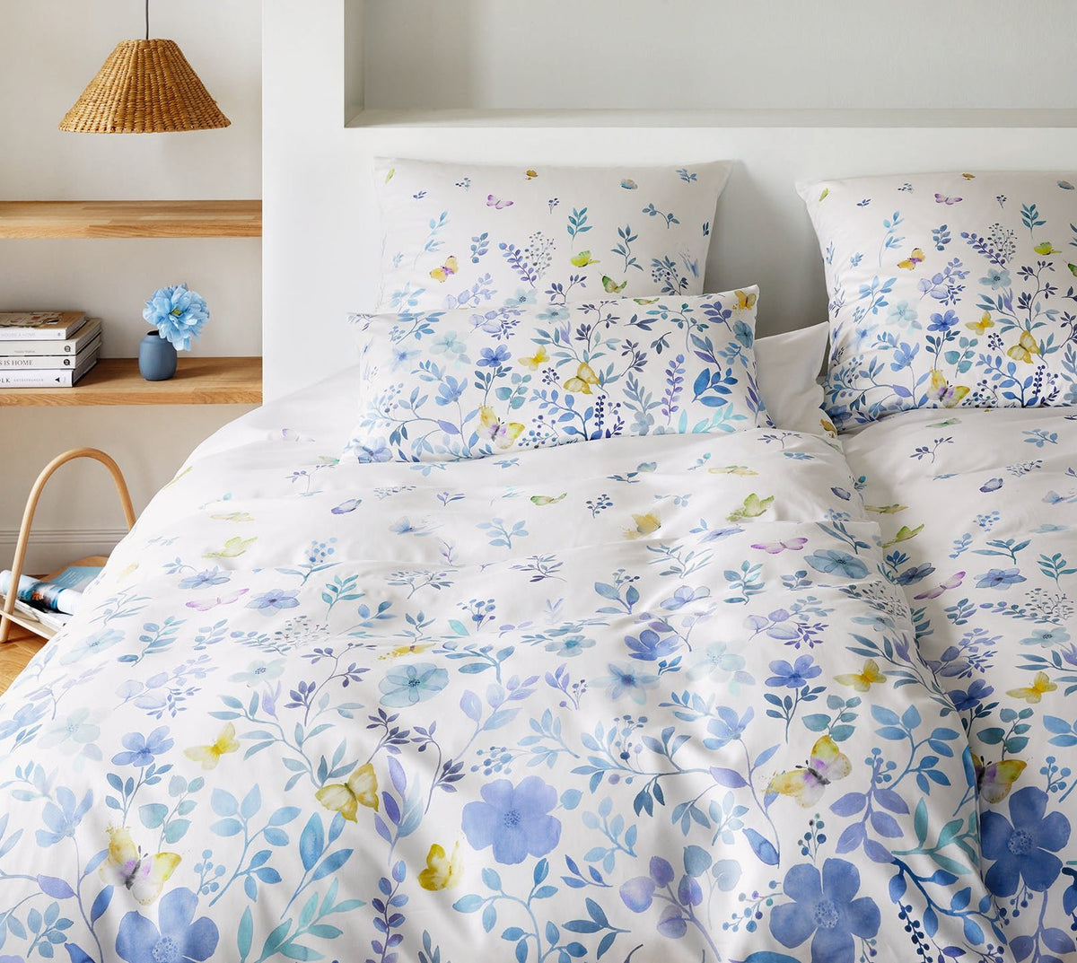 Satin Bettwäsche Schmetterlinge Sping Fling in Blau Blumen Schlafzimmer #farbe_Blau