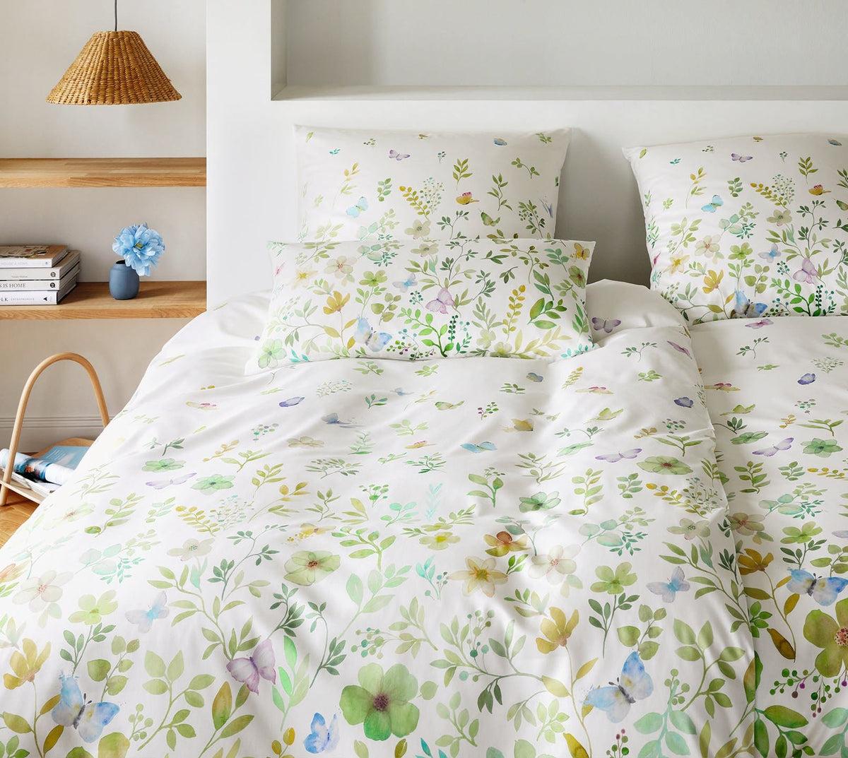Satin Bettwäsche Schmetterlinge Sping Fling in Grün Blumen Schlafzimmer #farbe_Spring Fling Grün
