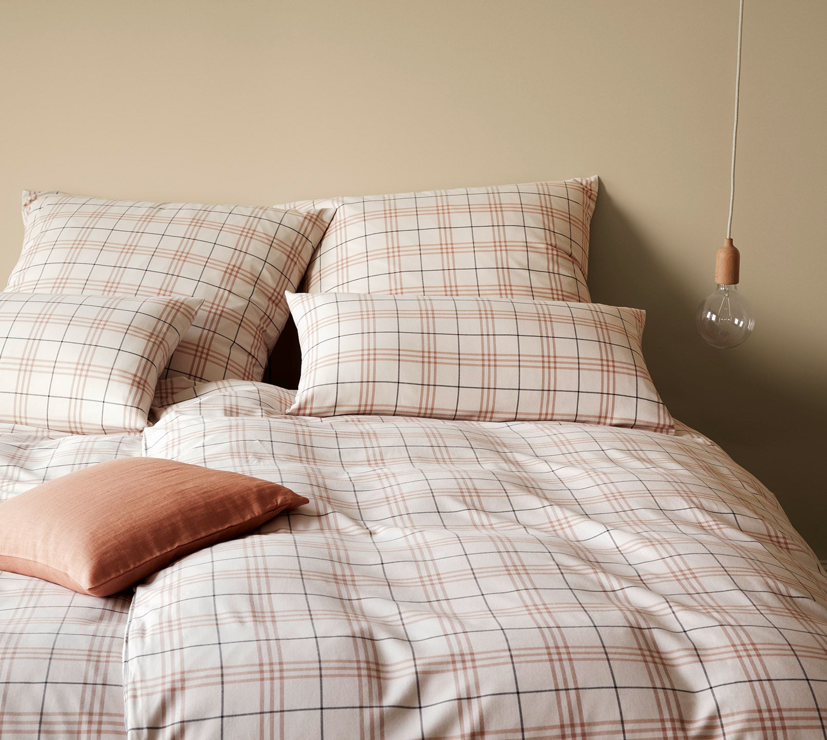 Softflanell Bettwäsche Livingston in Creme-Terra Karo Schlafzimmer #farbe_Livingston Creme-Terra