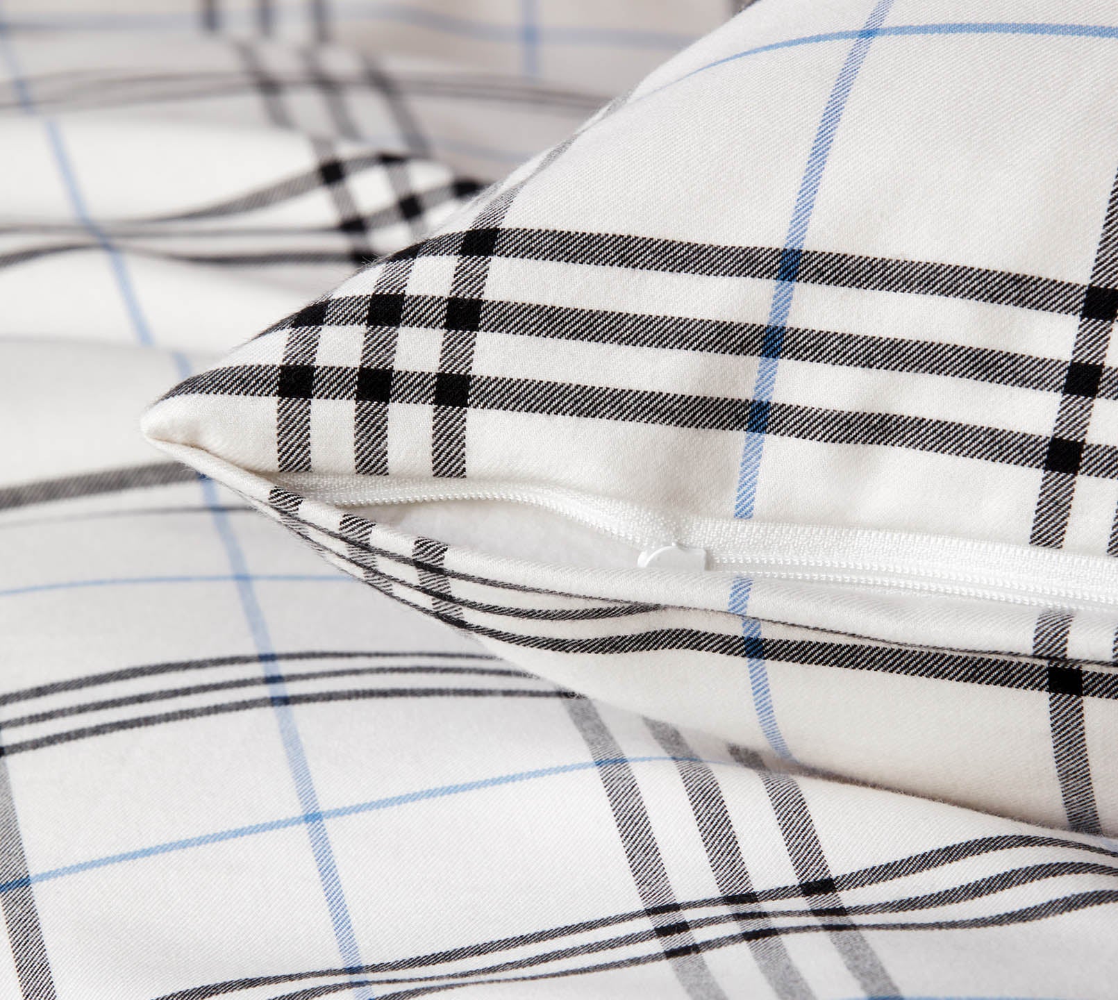 Softflanell Bettwäsche Livingston in Creme-Schwarz Karo Reißverschluss #farbe_Livingston Creme-Schwarz