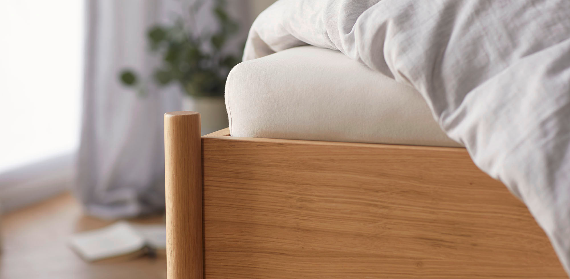 Spannbetttuch Jersey Weiß zusammenlegen Matratze Bett