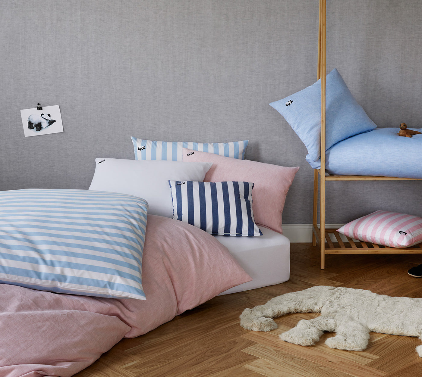Web Perkal Kinderbettwaesche Happy Stripe Streifen Pandabärstickmotiv