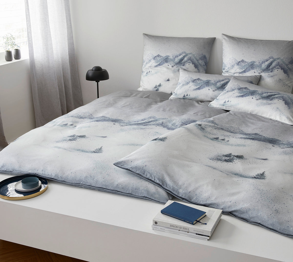 Satin Bettwäsche Berge grau Schlafzimmer #farbe_natur