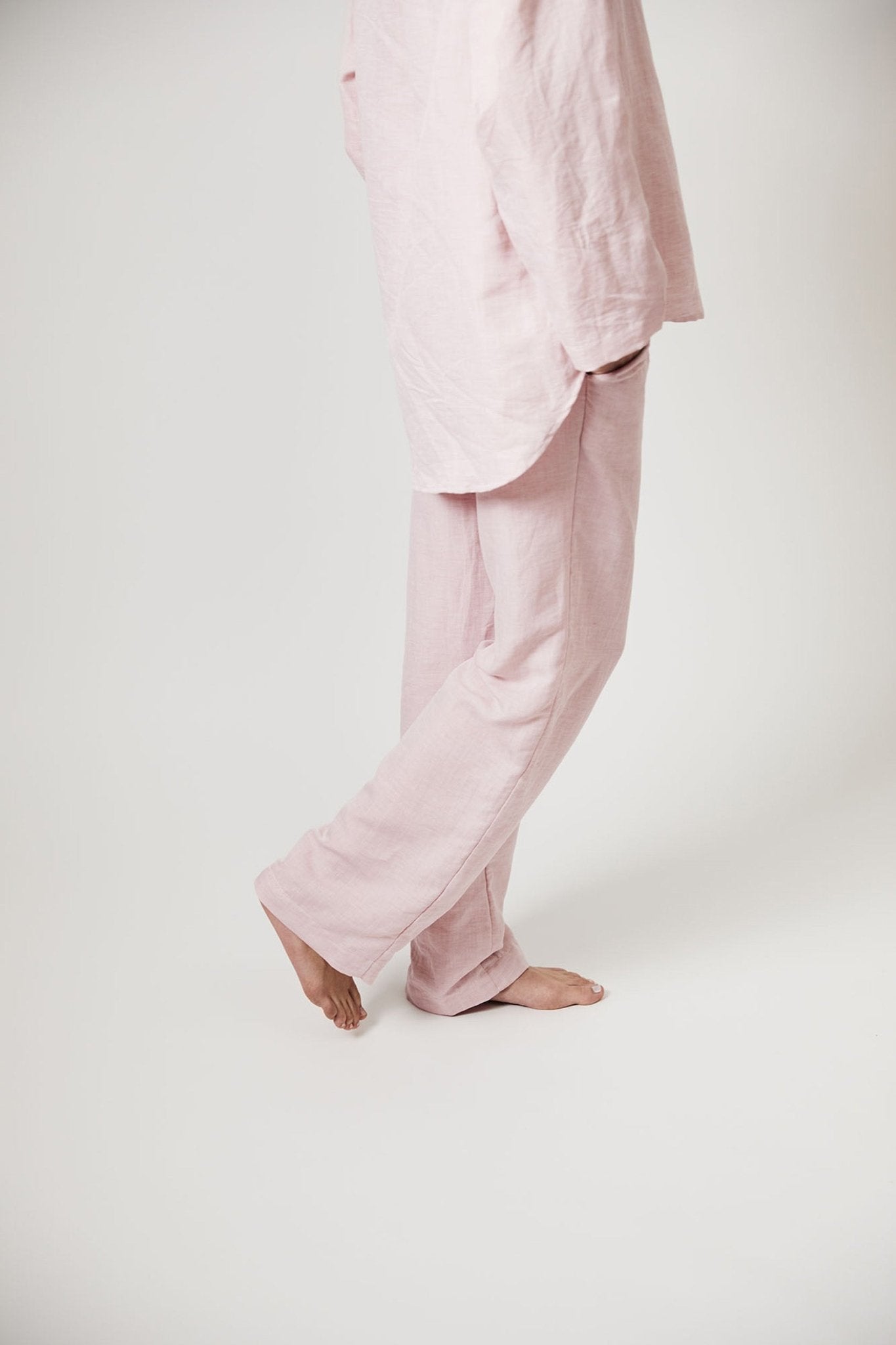 Halbleinen Homewear Pant Long in Rose Model #farbe_Rosé