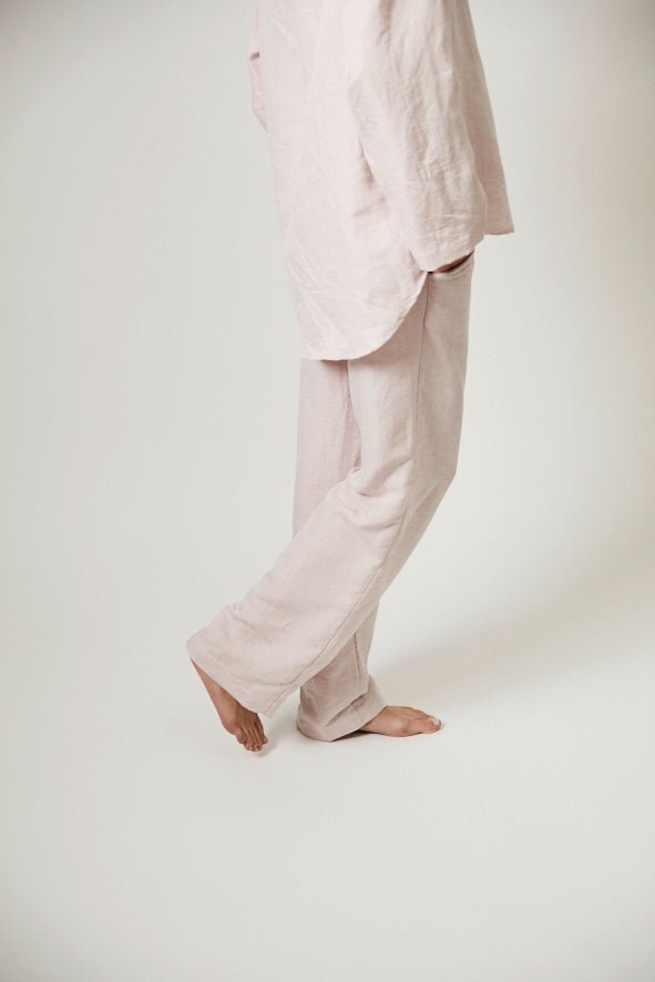 Halbleinen Homewear PJ Shirt in Rose Model Bildausschnitt 6 #farbe_Rosé