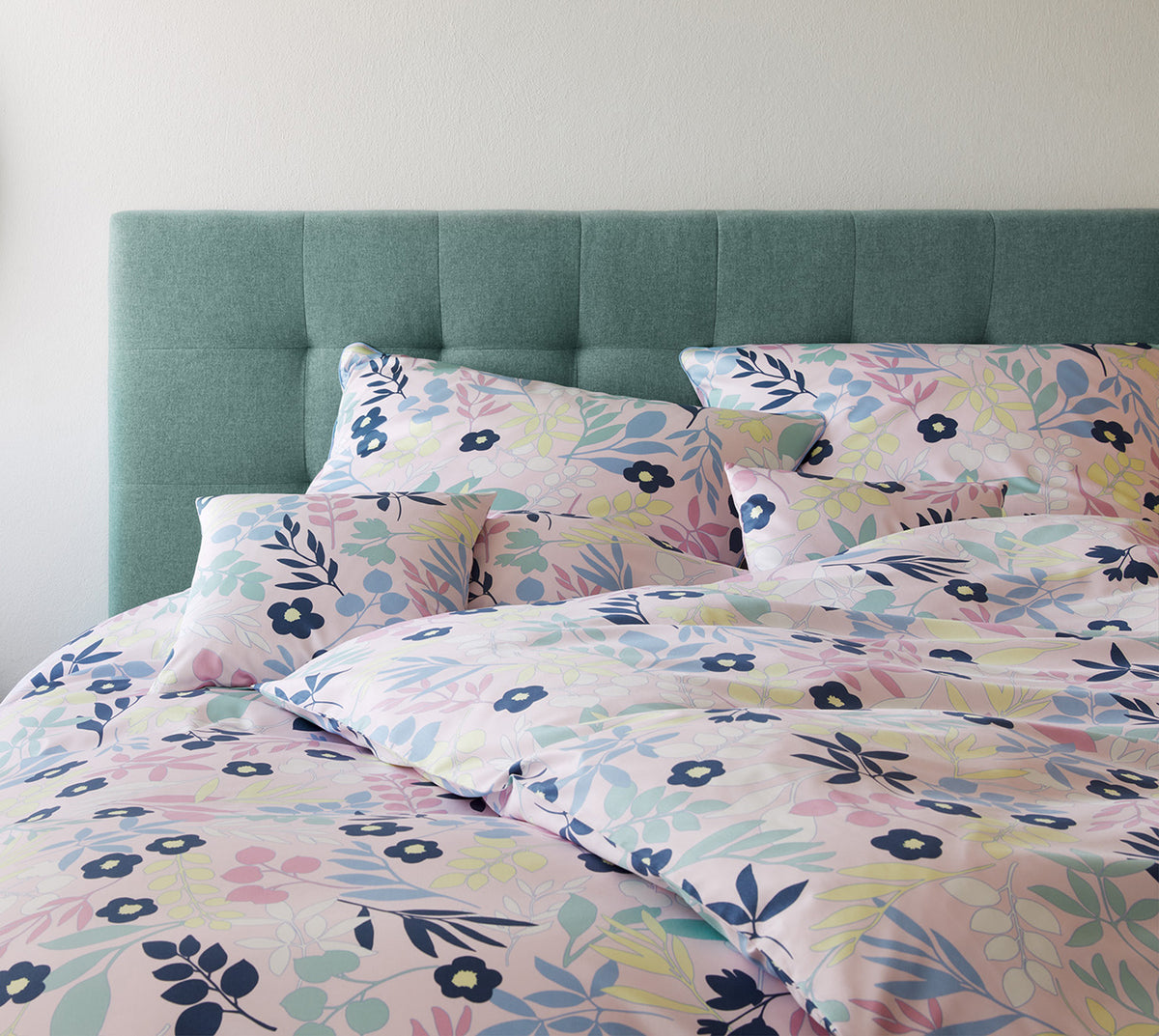 Satin Bettwaesche Selection in Pink Blumen Schlafzimmer #farbe_Pink