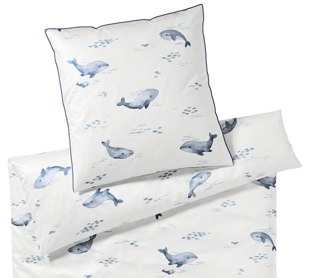 Satin Bettwäsche Big Blue Wal in Weiß Freisteller #farbe_Weiß