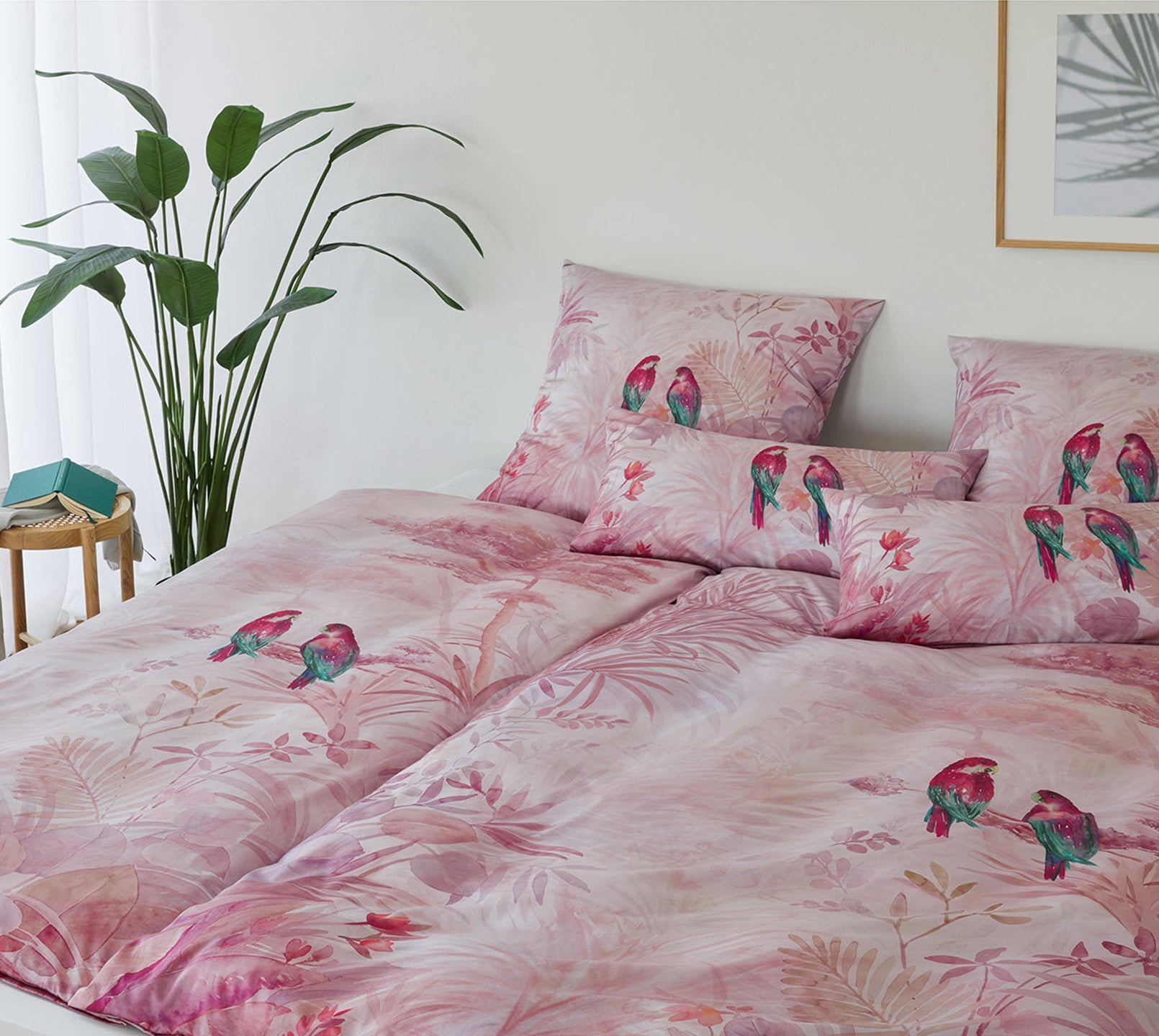 Seiden Satin Bettwäsche Belize Rose Papagei Freisteller #farbe_Rose Pink