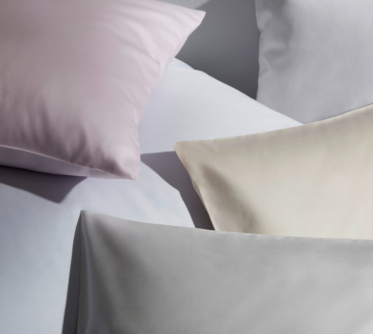 Uni Satin Kissenmix bunt