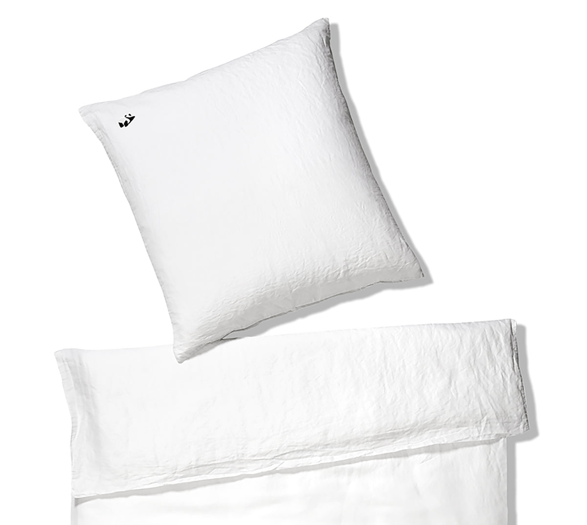 Halbleinen Kinderbettwäsche Breezy in Weiss Uni Pandabärstickmotiv Freisteller #farbe_Weiß